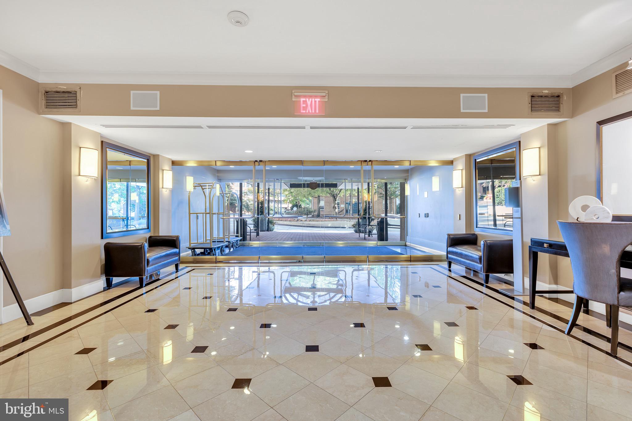 THE ELIZABETH - Residential Lease