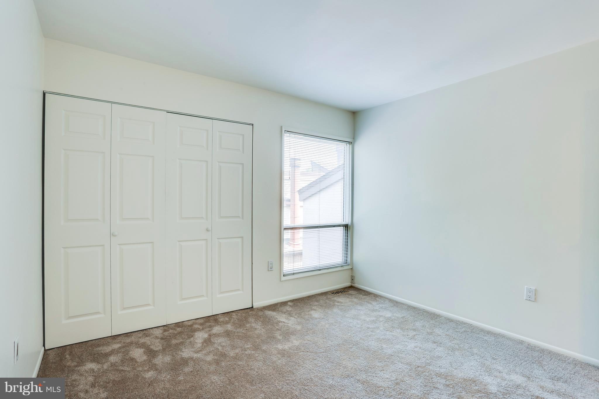 CLARY'S FOREST - Residential Lease