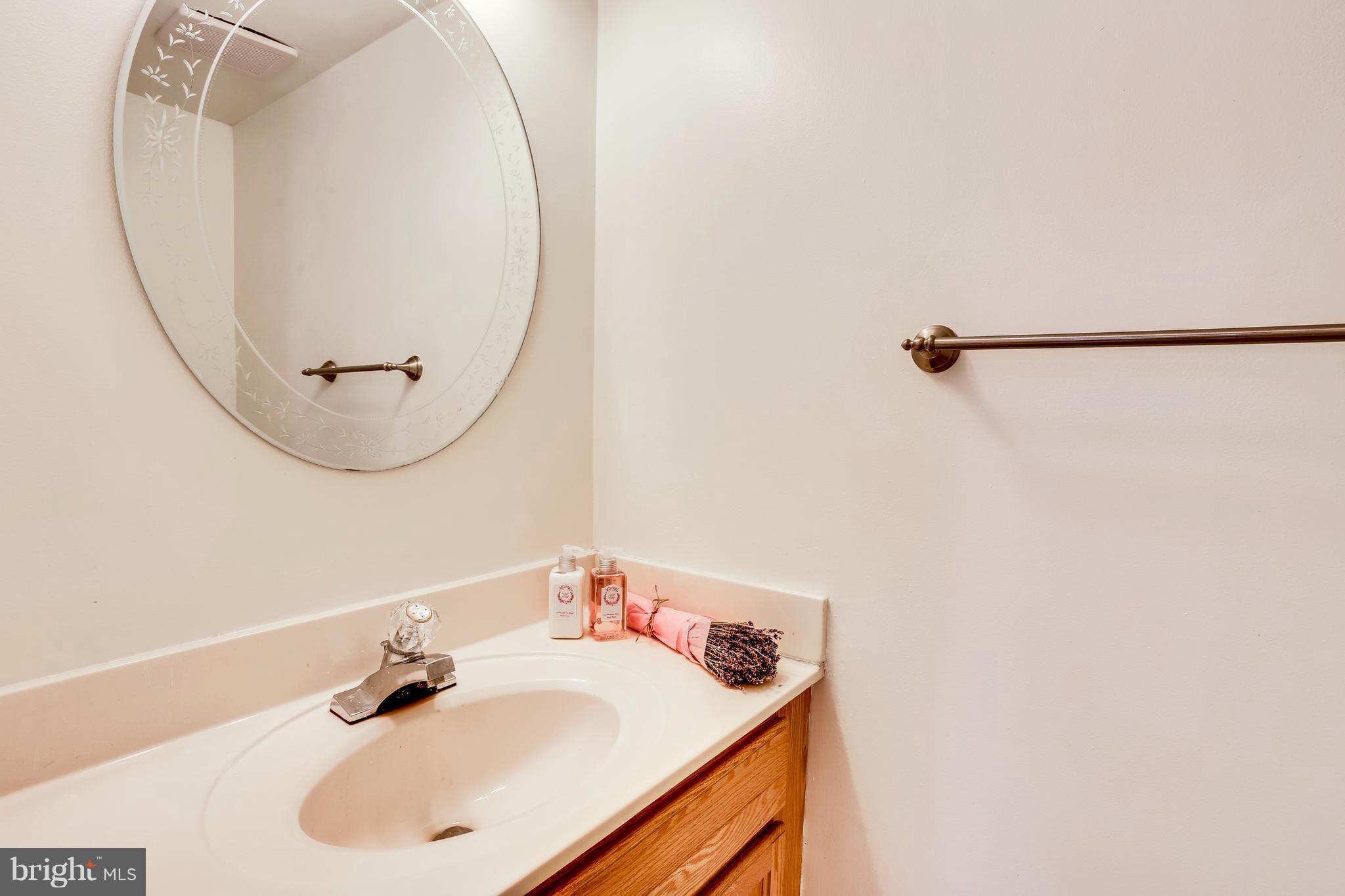 CLARY'S FOREST - Residential Lease