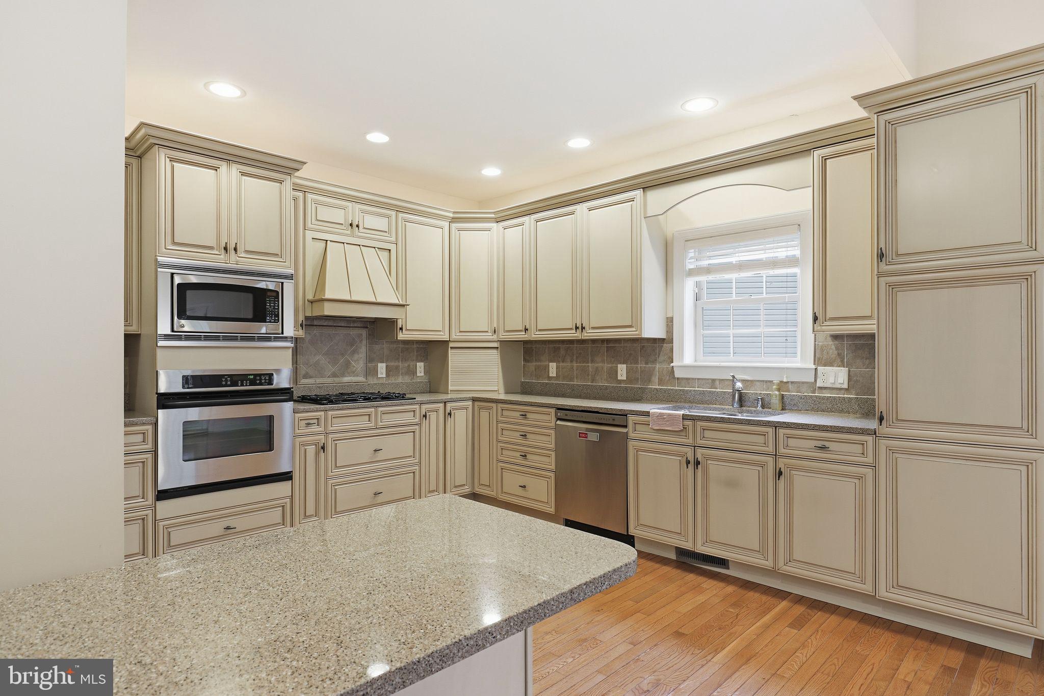 DEER POINT - Residential