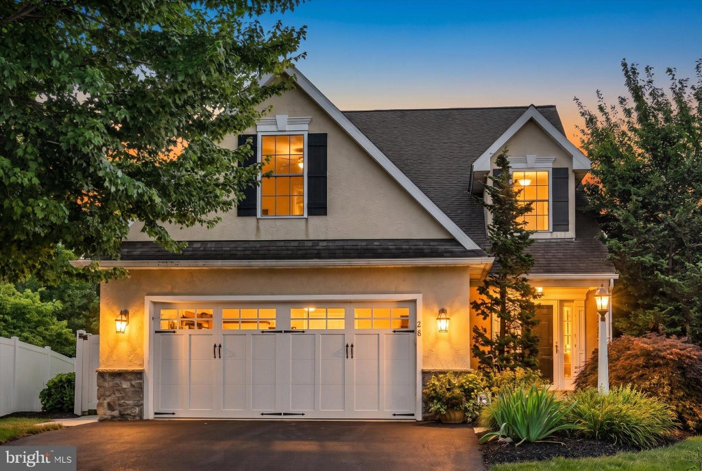 Photo of 28 Greystone Circle, WILLOW STREET, PA 17584 (MLS # PALA2091928)