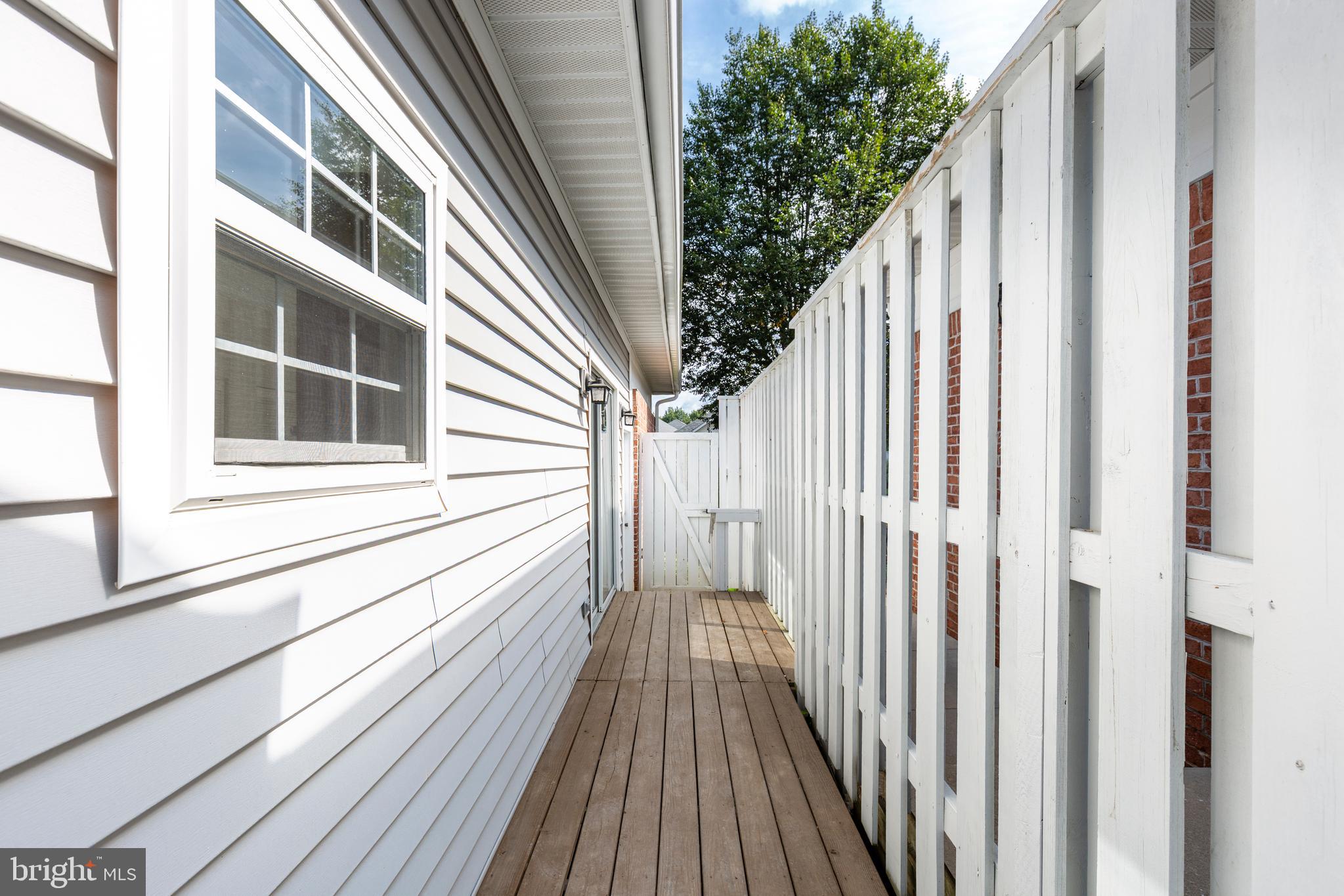 WESTON - Residential