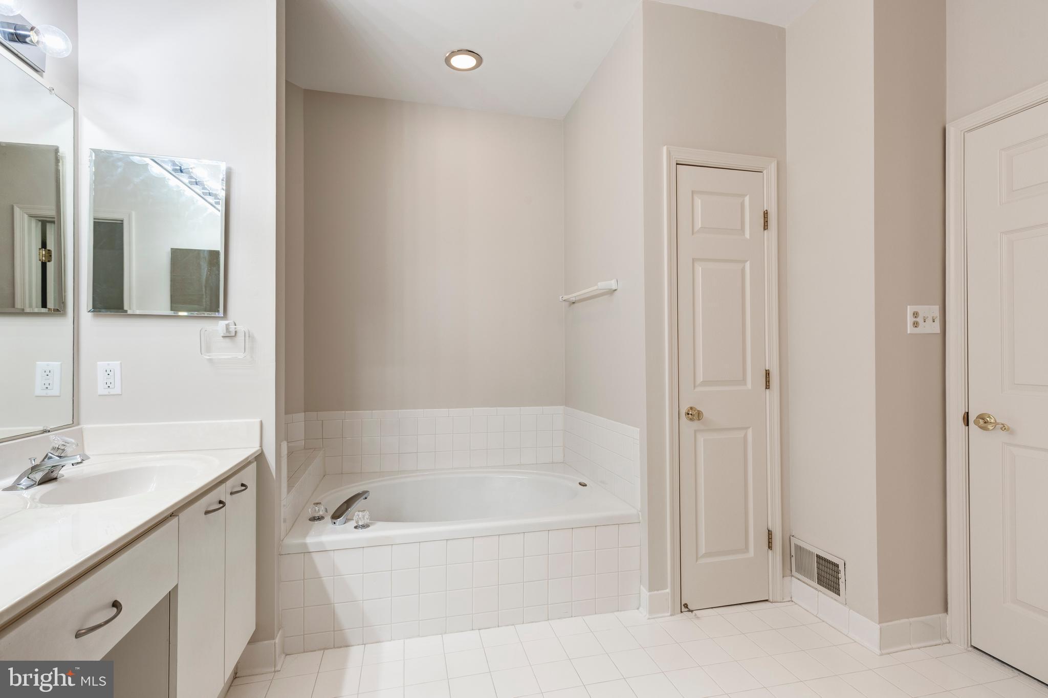 WESTON - Residential