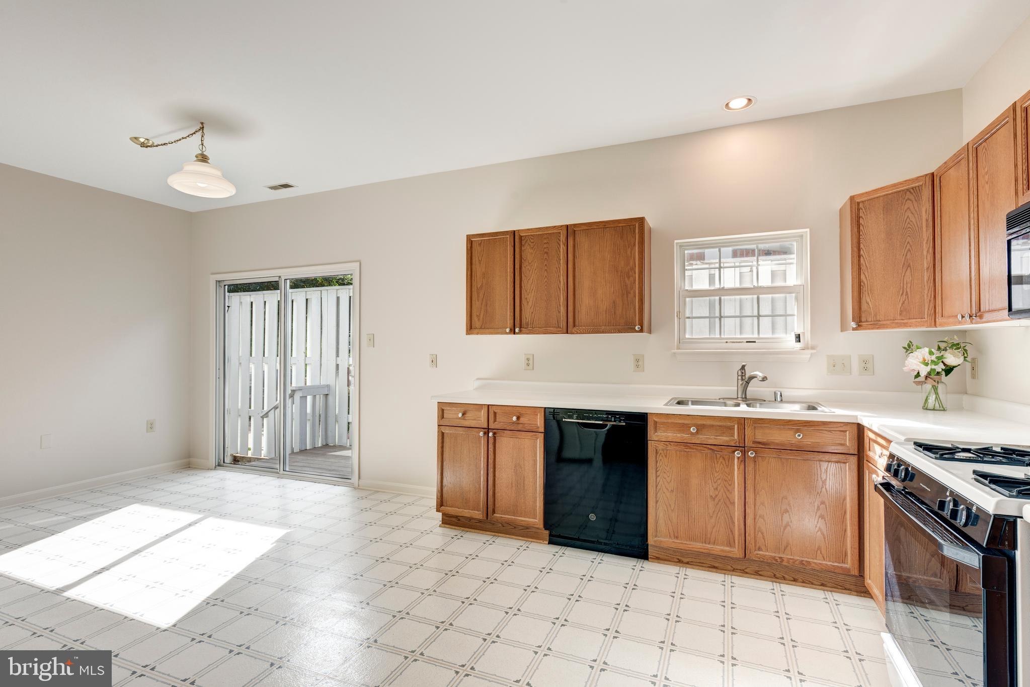 WESTON - Residential