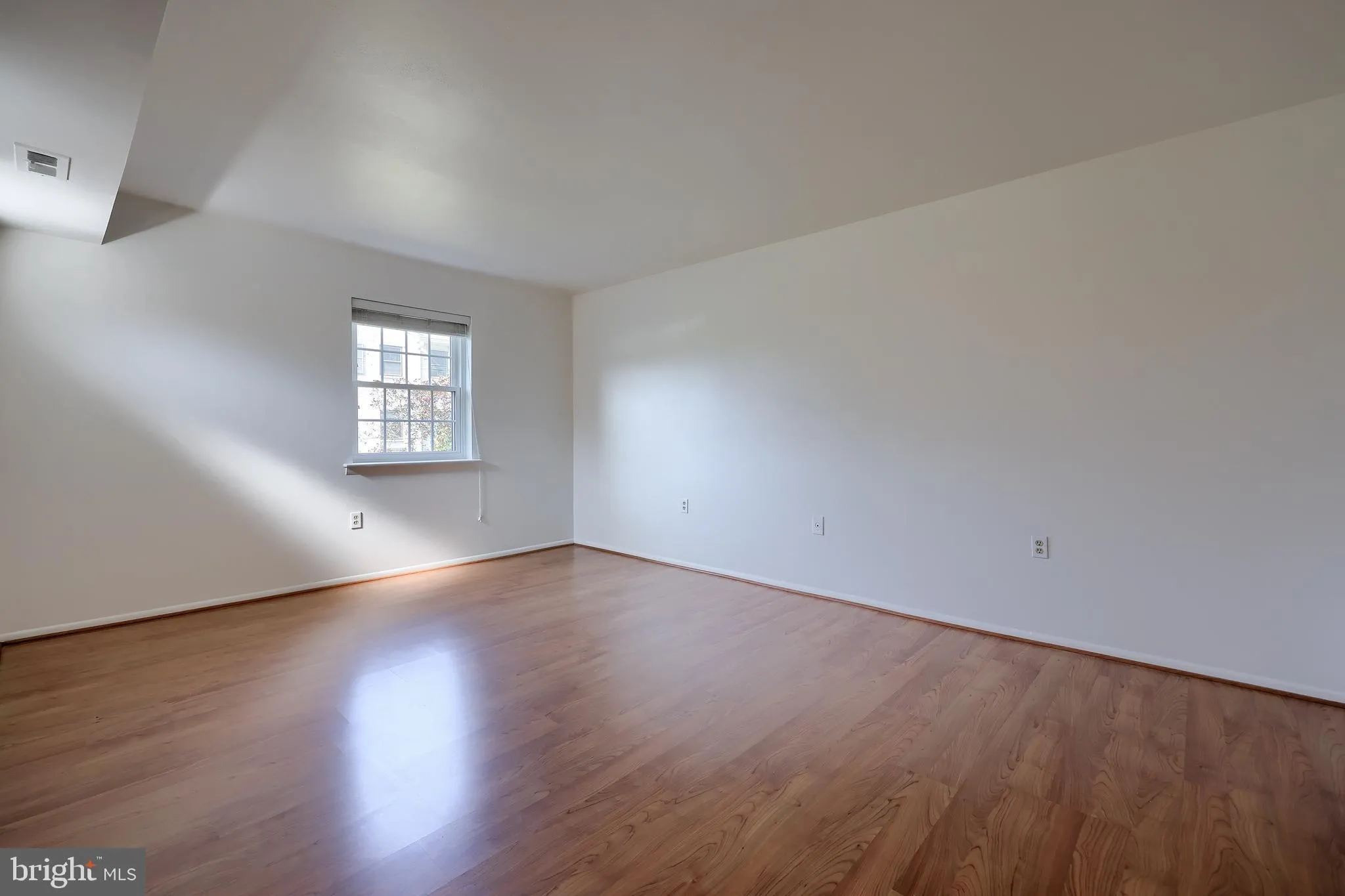 Lancaster, Pennsylvania 17601, United States, 1 Bedroom Bedrooms, ,1 BathroomBathrooms,Residential,Pending,207335