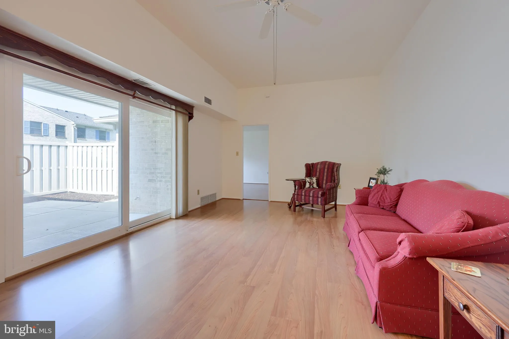 Lancaster, Pennsylvania 17601, United States, 1 Bedroom Bedrooms, ,1 BathroomBathrooms,Residential,Pending,207335