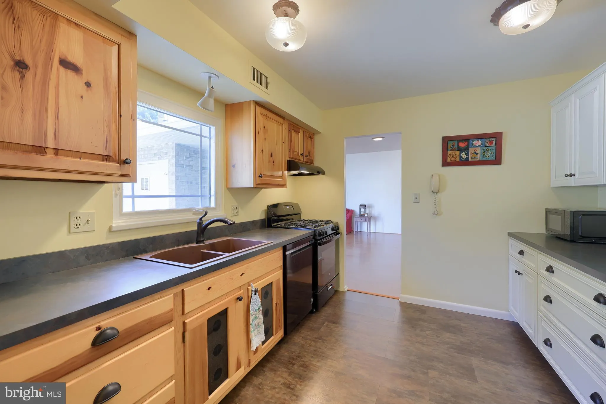 Lancaster, Pennsylvania 17601, United States, 1 Bedroom Bedrooms, ,1 BathroomBathrooms,Residential,Pending,207335