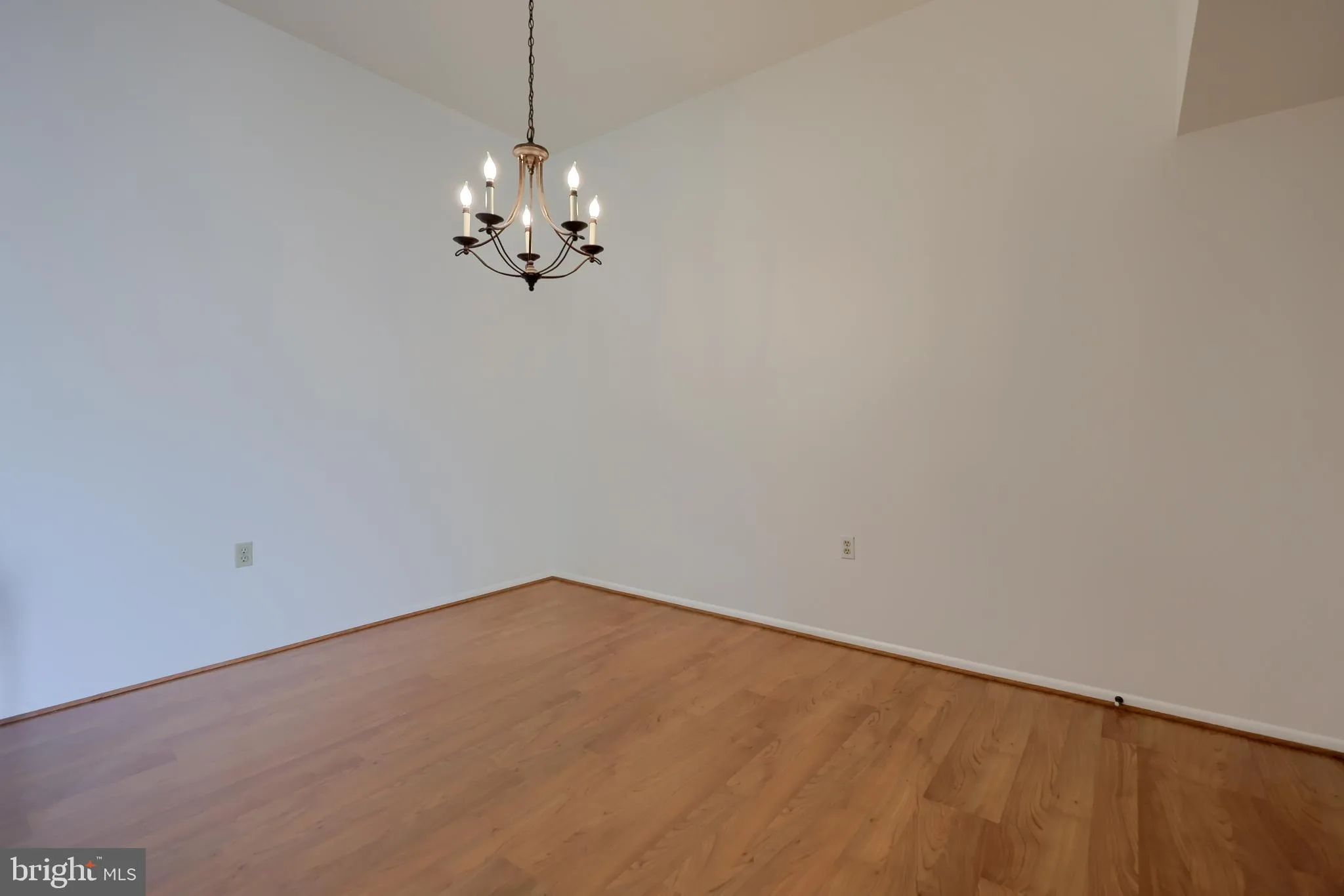 Lancaster, Pennsylvania 17601, United States, 1 Bedroom Bedrooms, ,1 BathroomBathrooms,Residential,Pending,207335