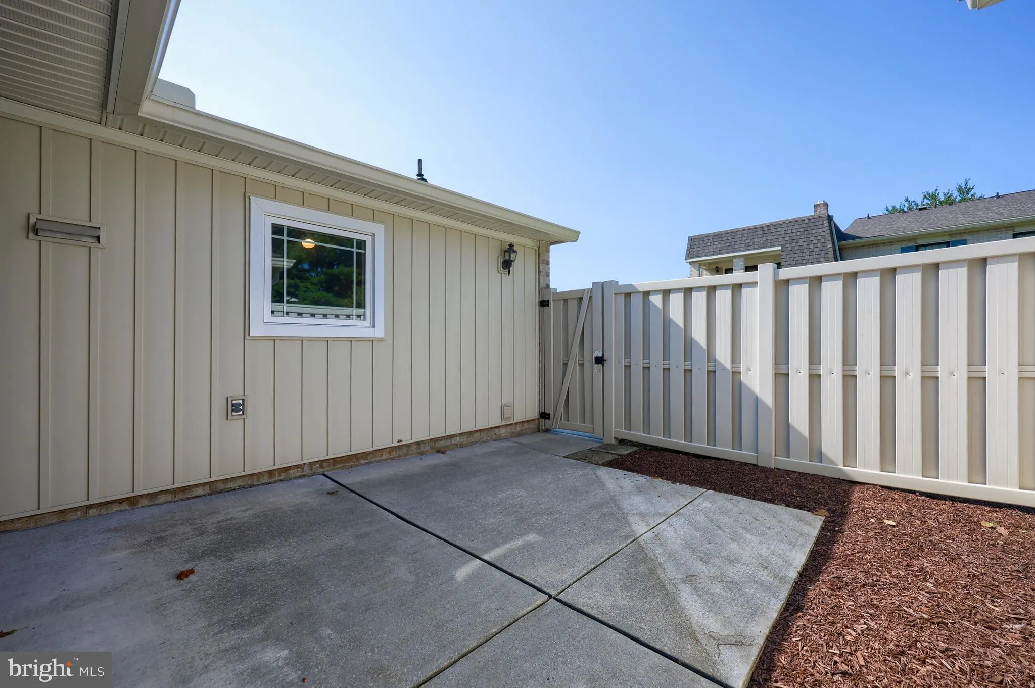 Lancaster, Pennsylvania 17601, United States, 1 Bedroom Bedrooms, ,1 BathroomBathrooms,Residential,Pending,207335