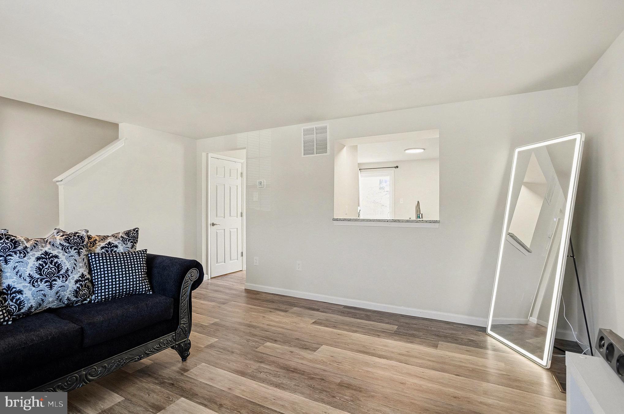 WOODBRIDGE - Residential