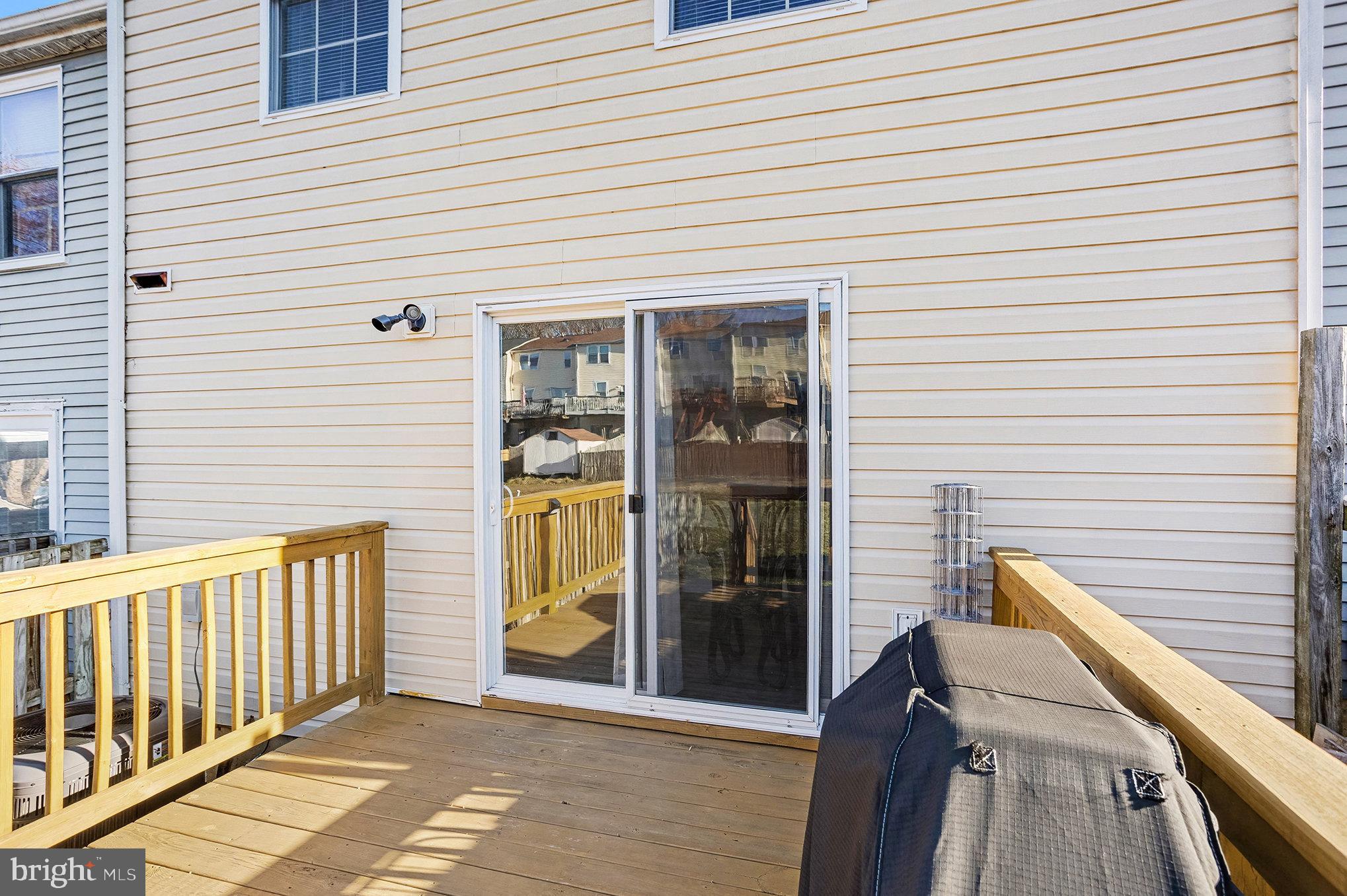 WOODBRIDGE - Residential