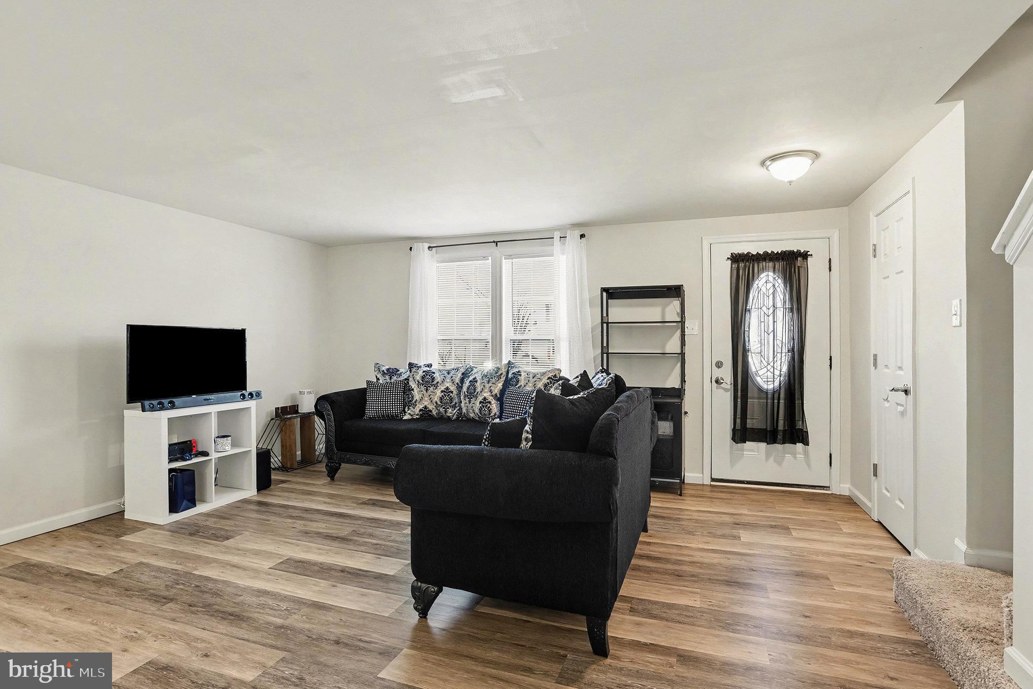 WOODBRIDGE - Residential