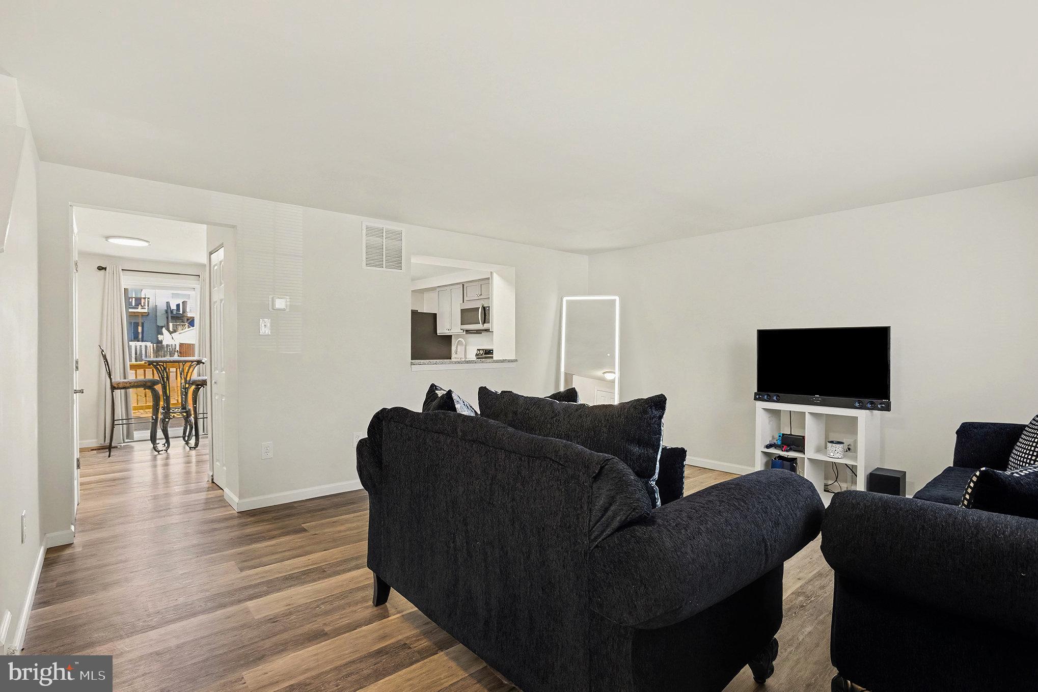 WOODBRIDGE - Residential