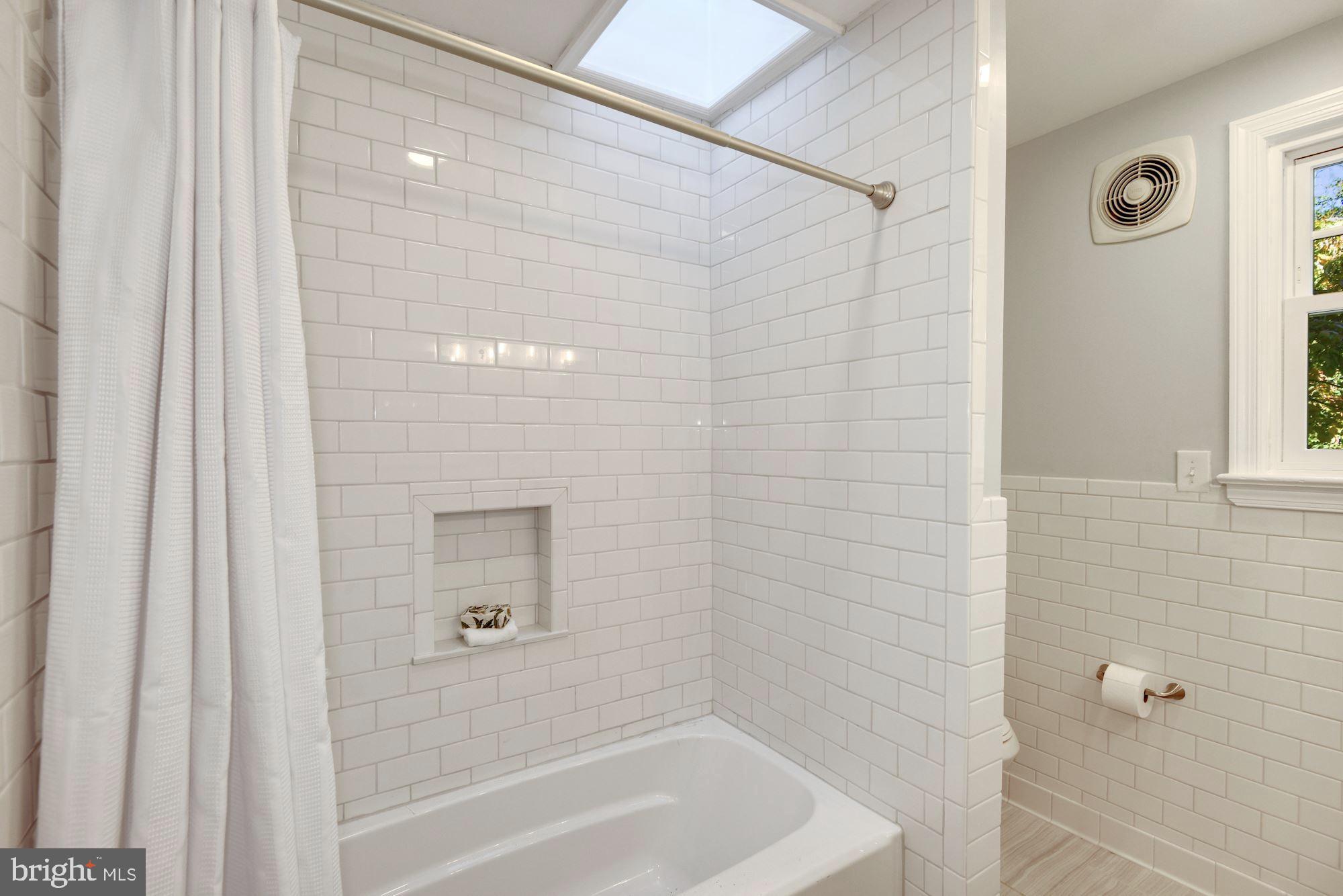 WOODSIDE PARK - Residential