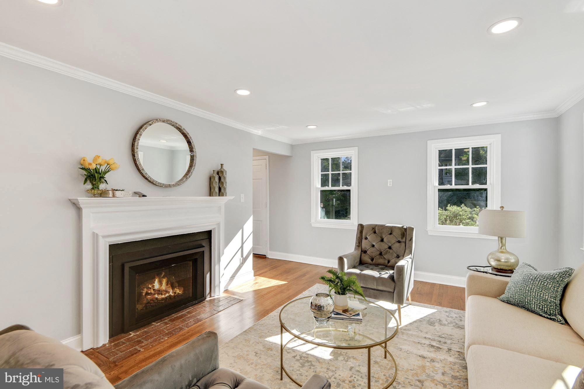 WOODSIDE PARK - Residential