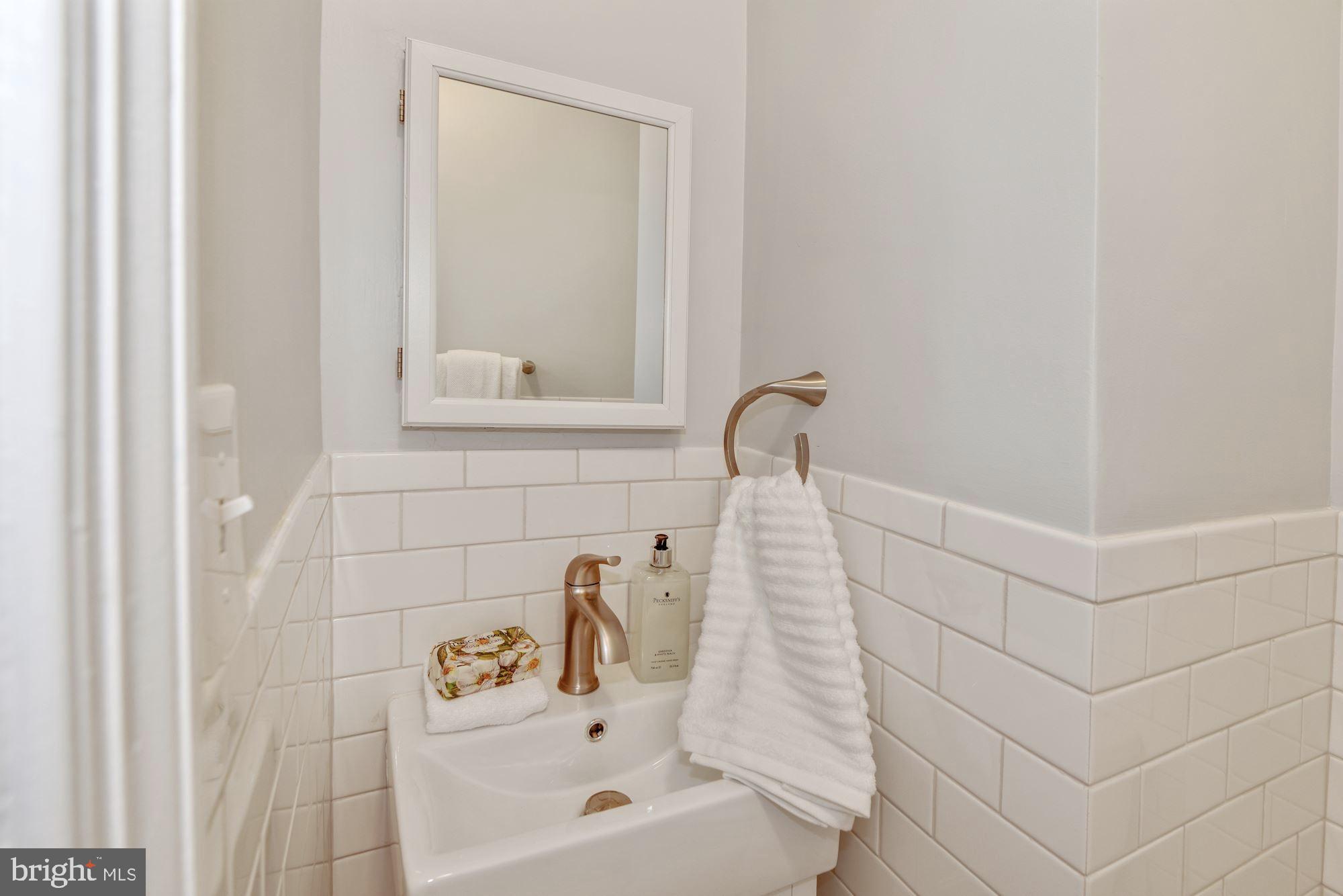 WOODSIDE PARK - Residential