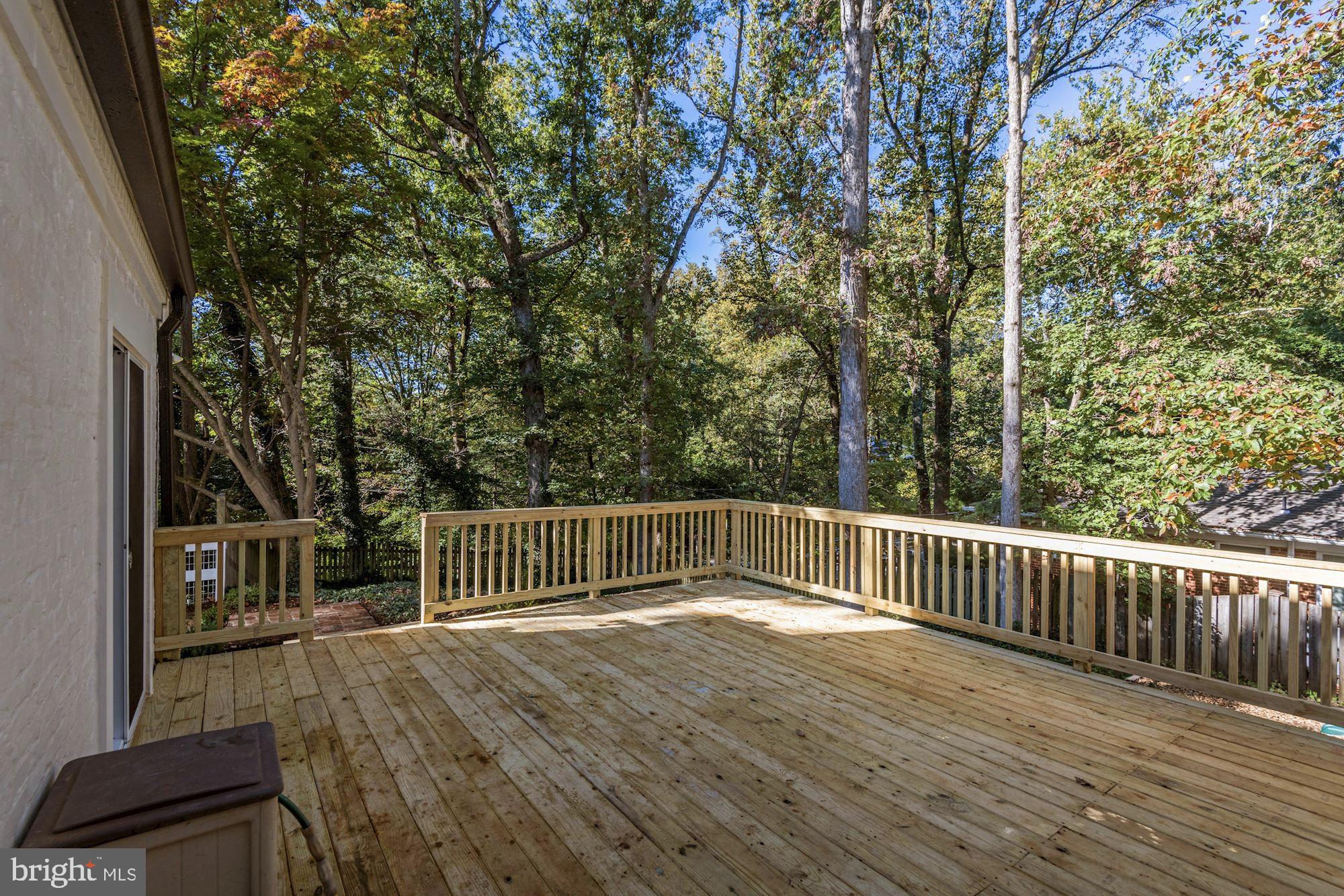 WOODSIDE PARK - Residential