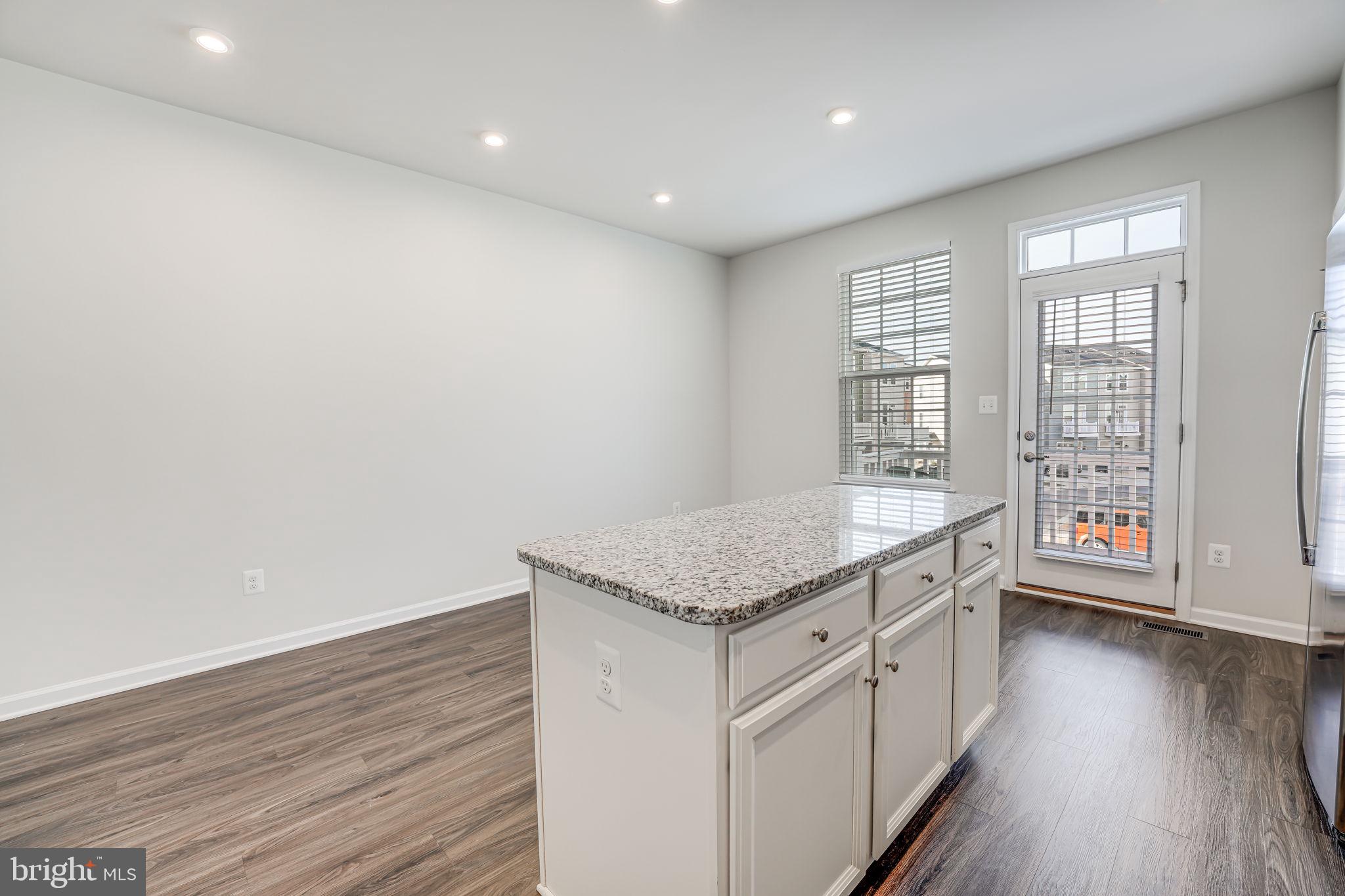 MINTBROOK - Residential