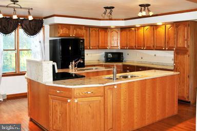 SHEPHERD WEST - Residential