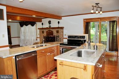 SHEPHERD WEST - Residential