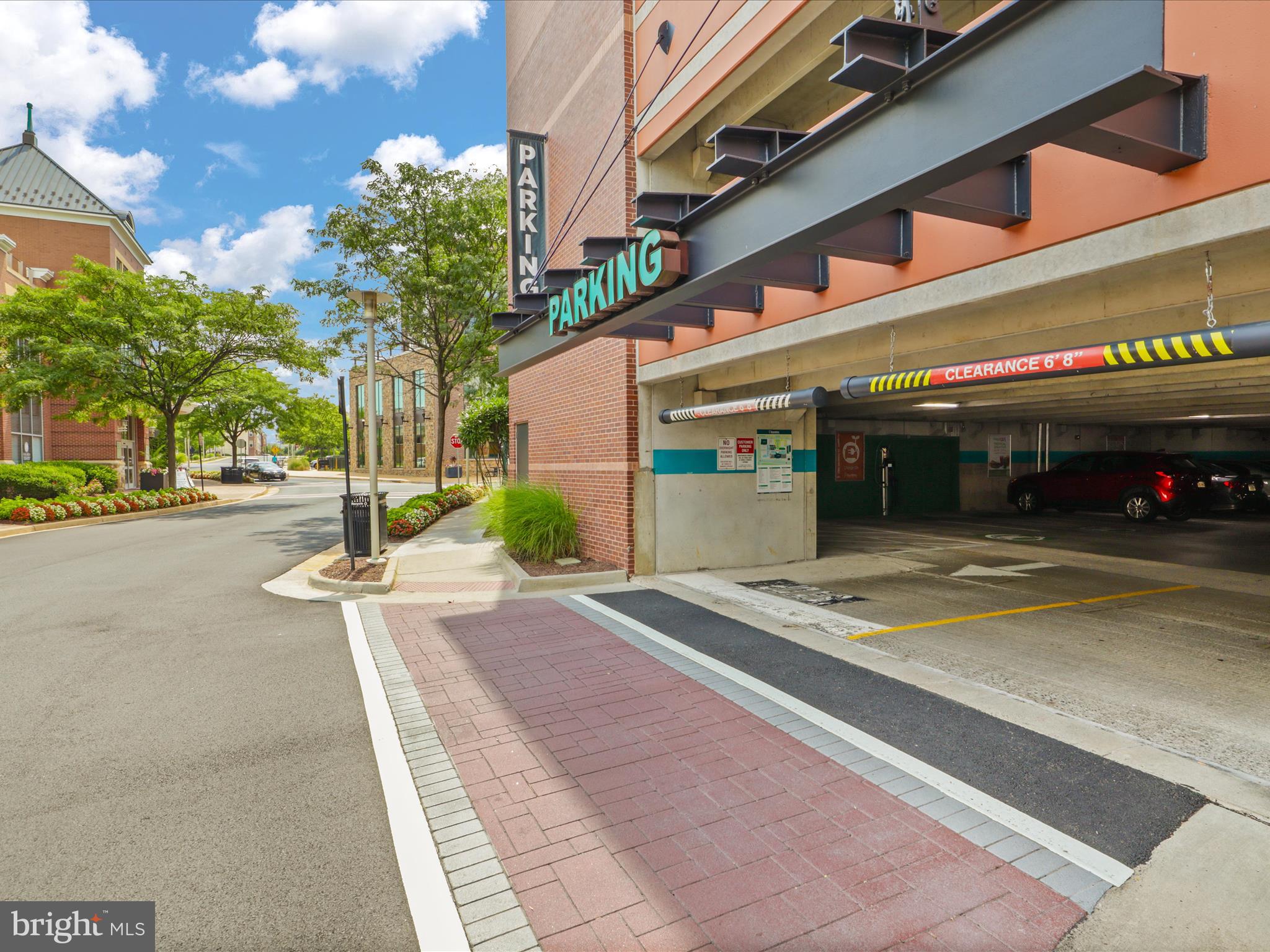 BRAMBLETON TOWN CENTER - Residential