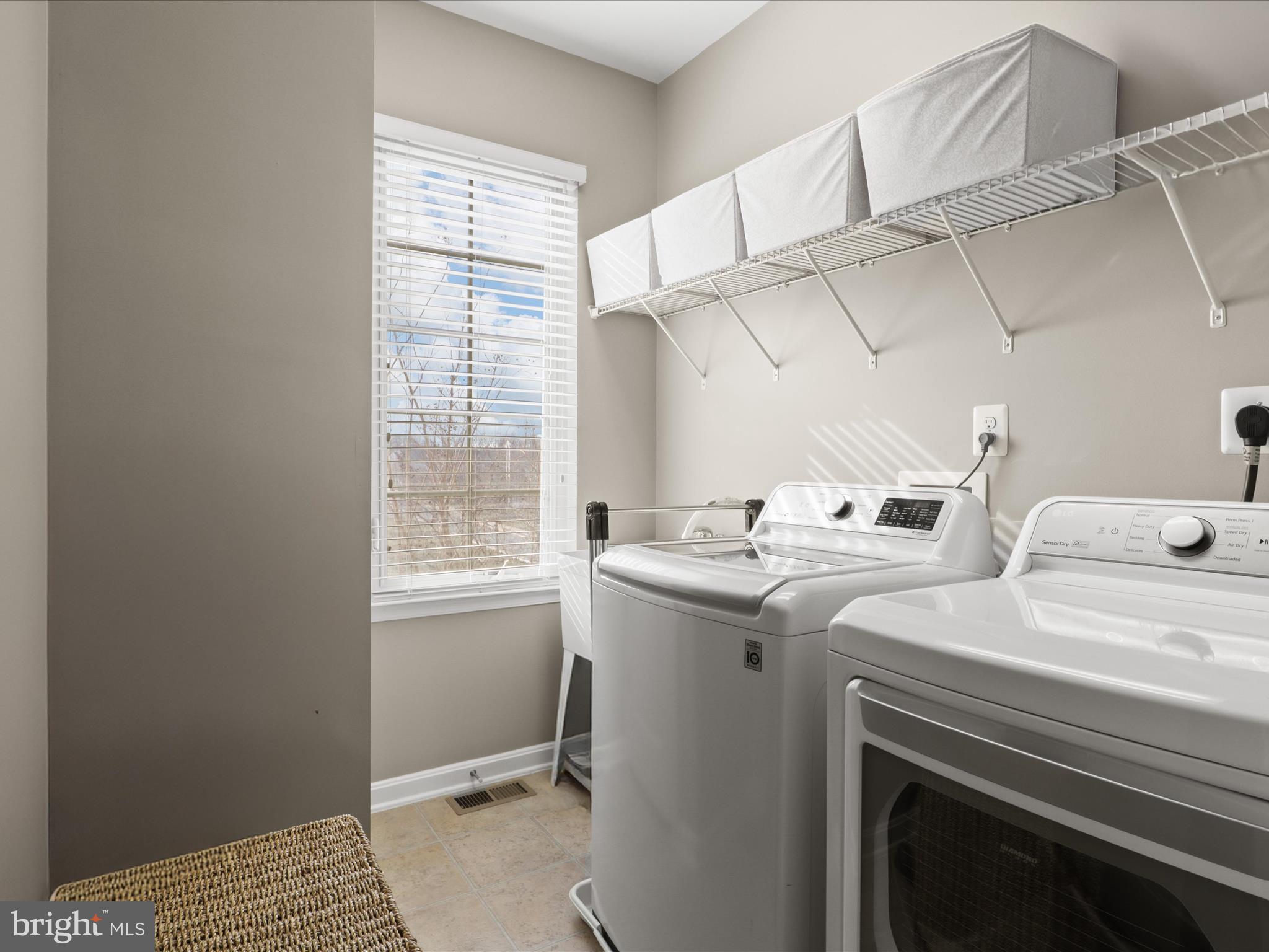 BRAMBLETON TOWN CENTER - Residential