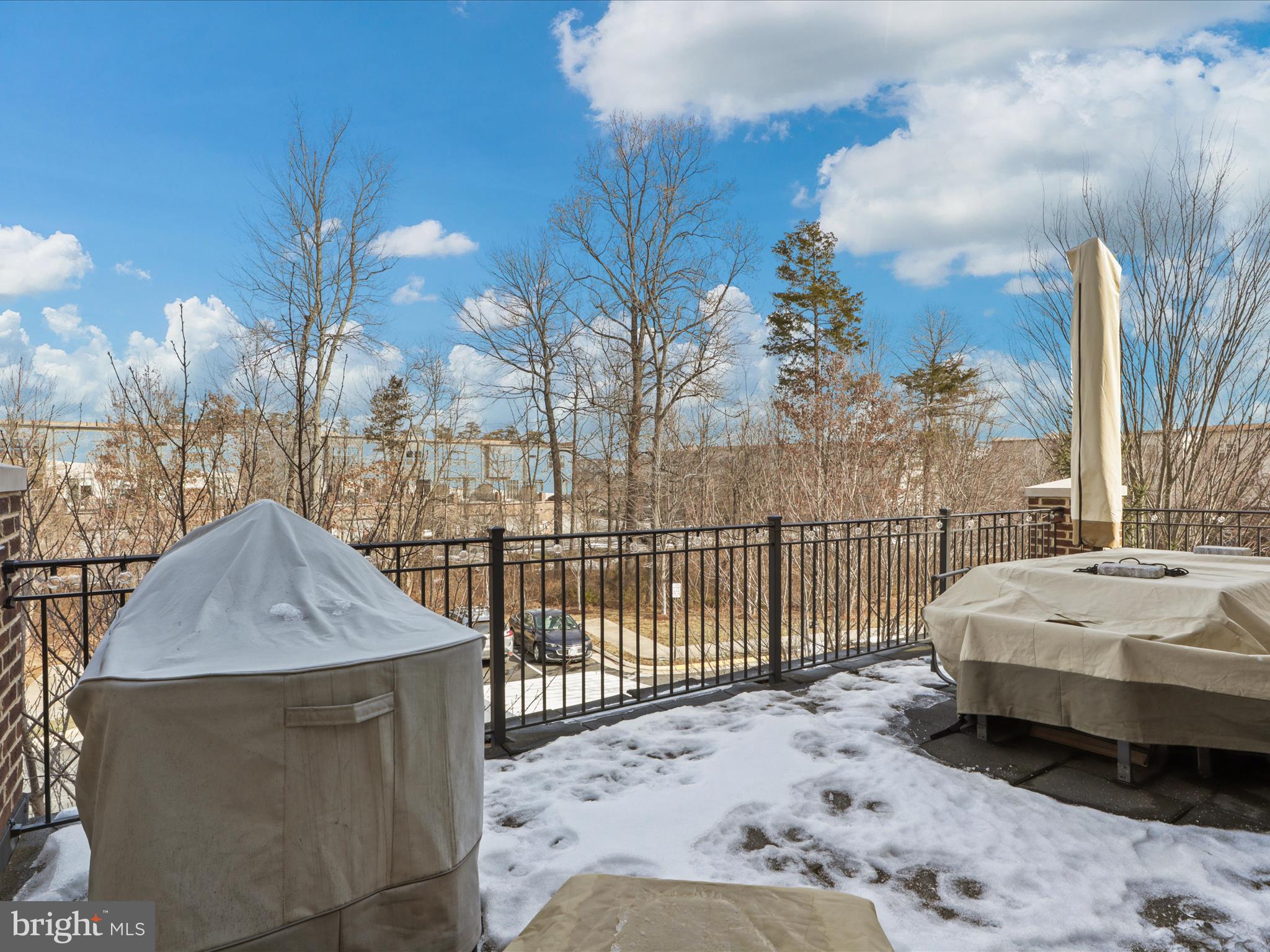 BRAMBLETON TOWN CENTER - Residential