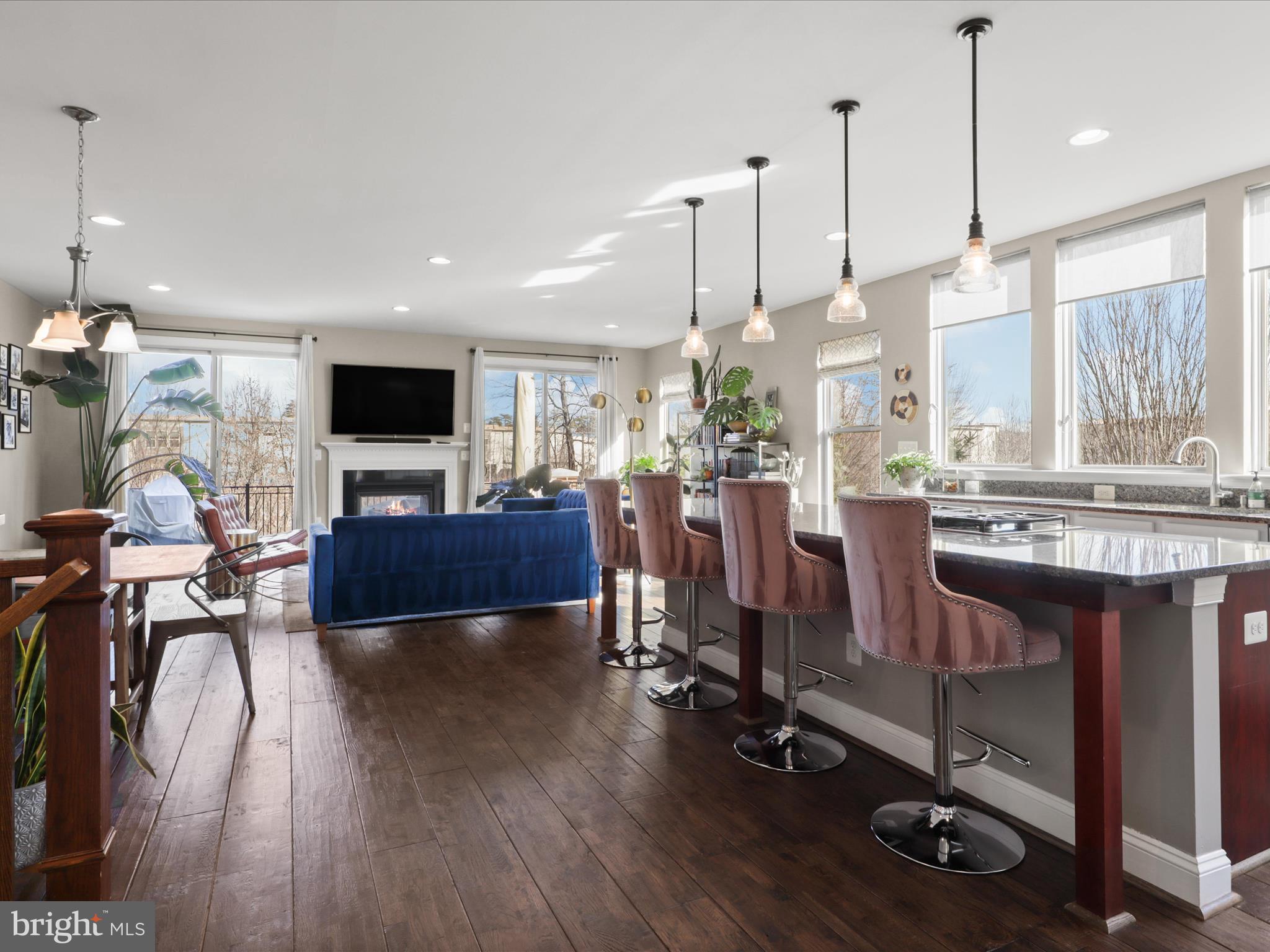 BRAMBLETON TOWN CENTER - Residential