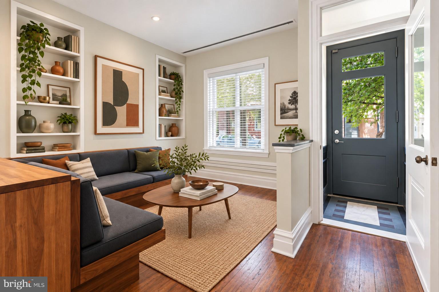 889 N 25TH STREET