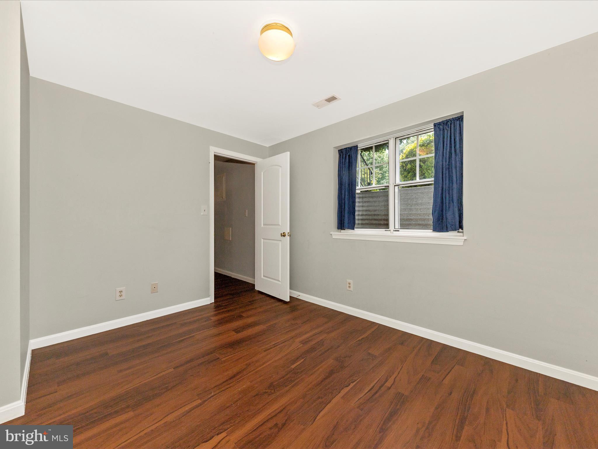 CARROLL PARK MANOR - Residential