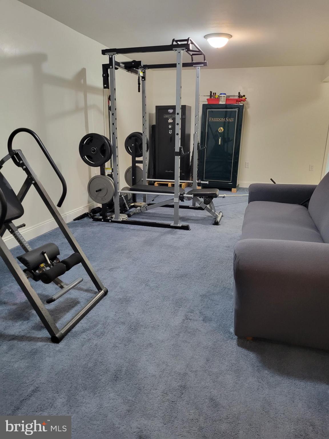 WOLF KNOB - Residential