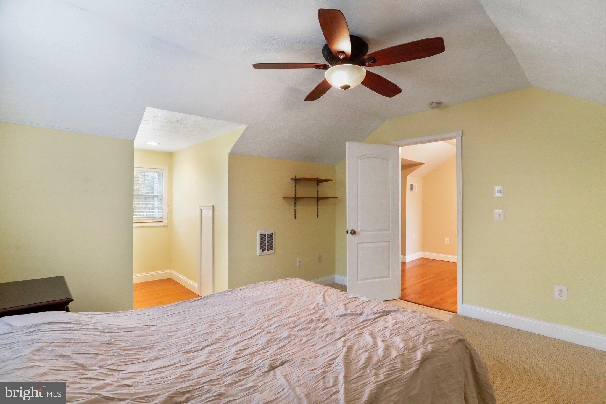 WOLF KNOB - Residential