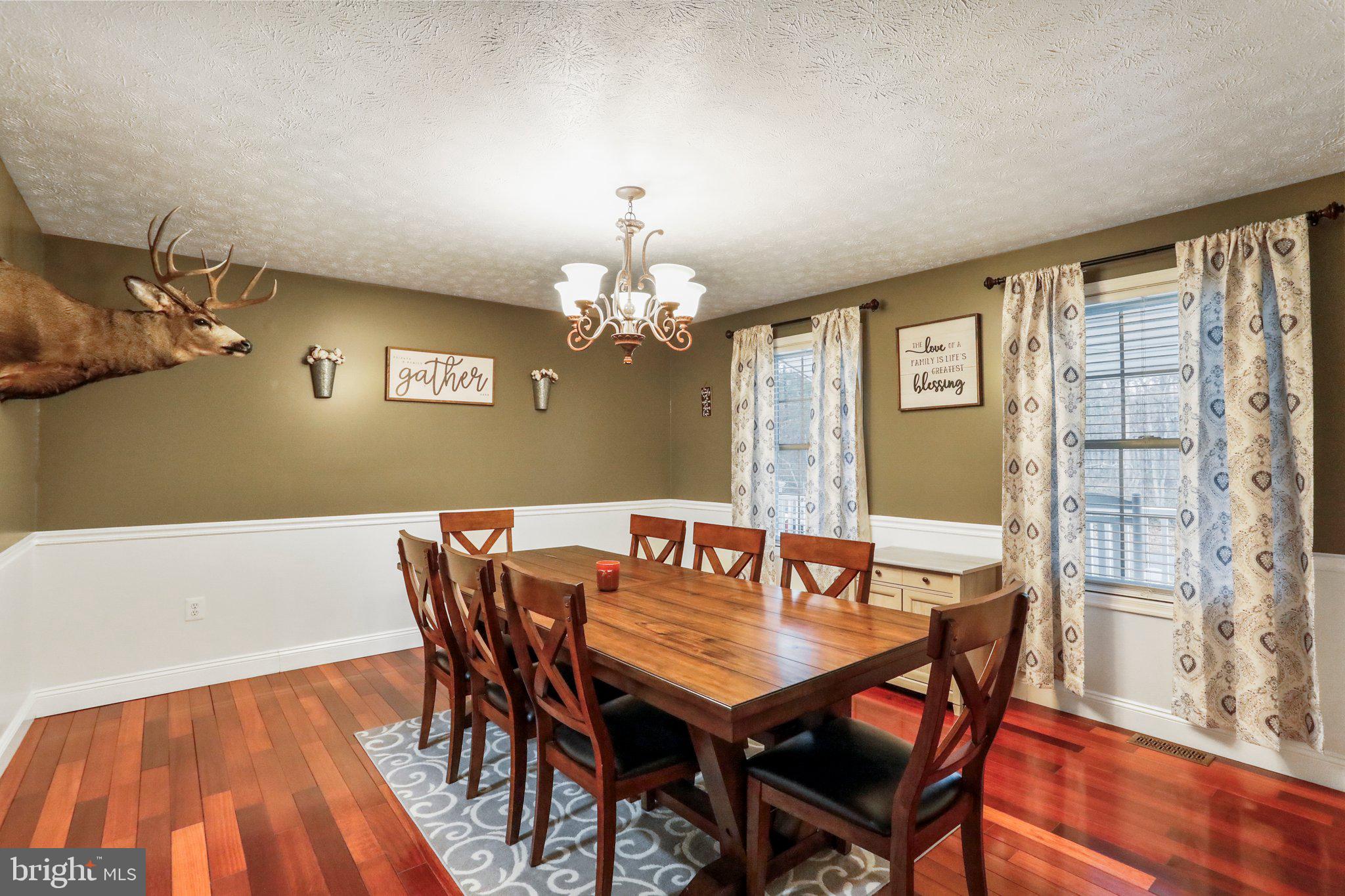 WOLF KNOB - Residential