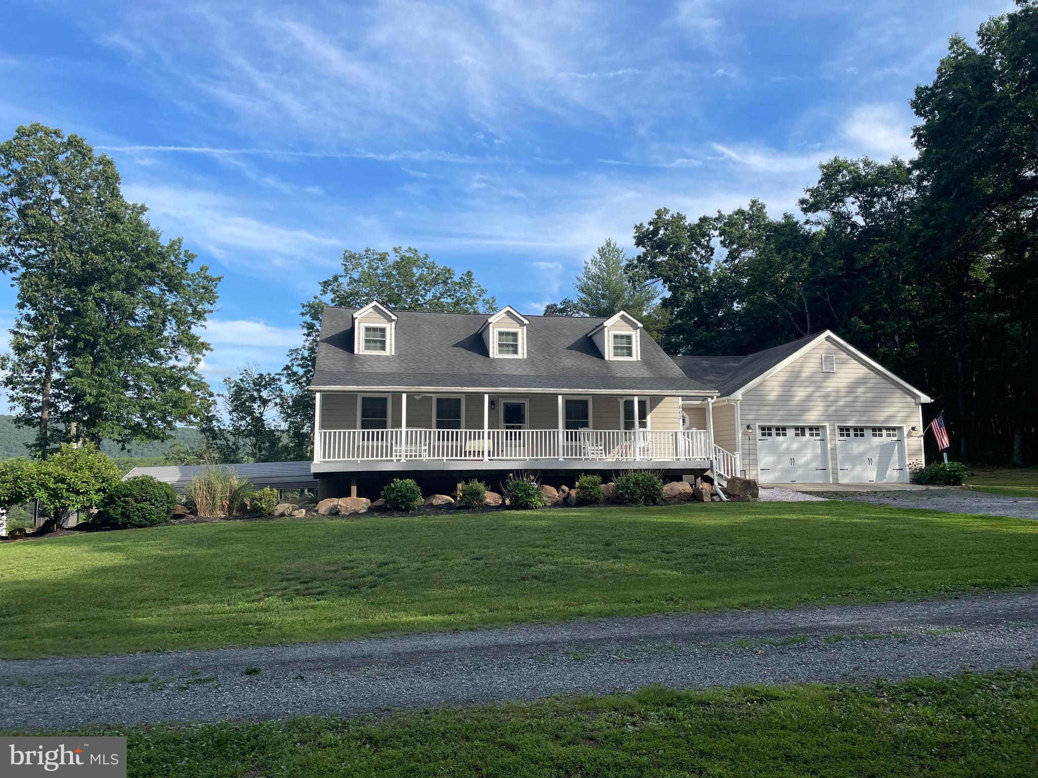 WOLF KNOB - Residential