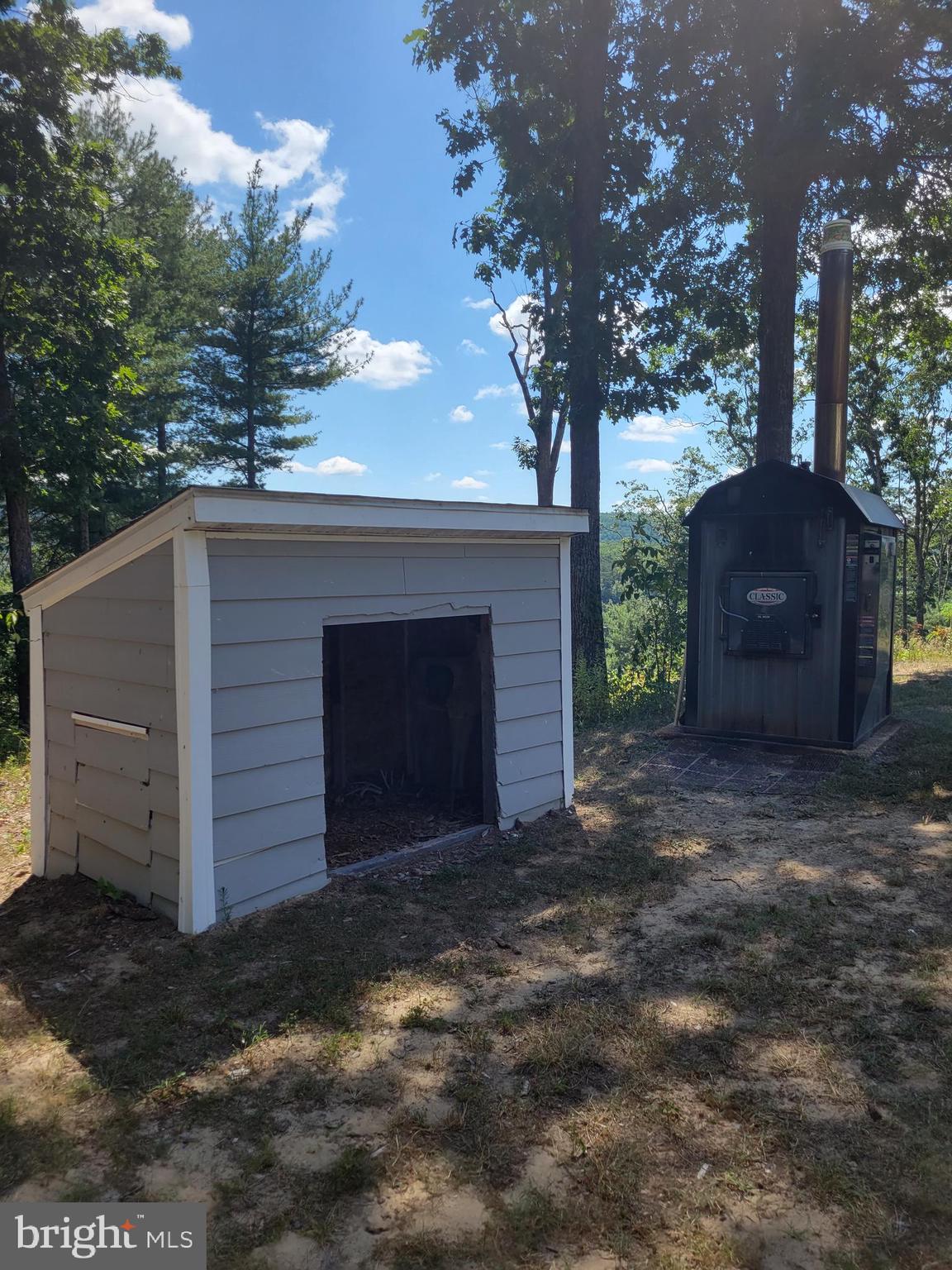 WOLF KNOB - Residential