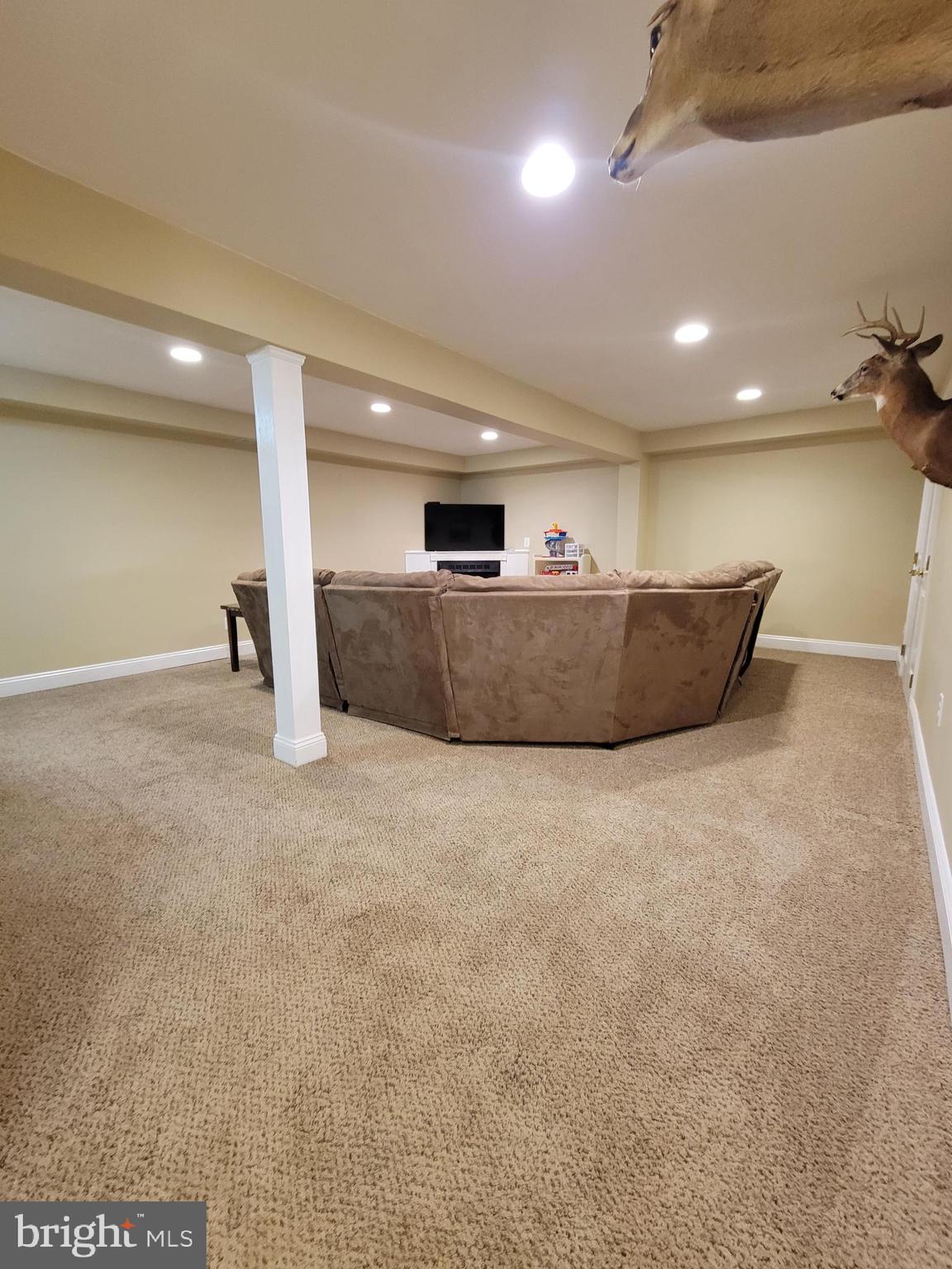 WOLF KNOB - Residential