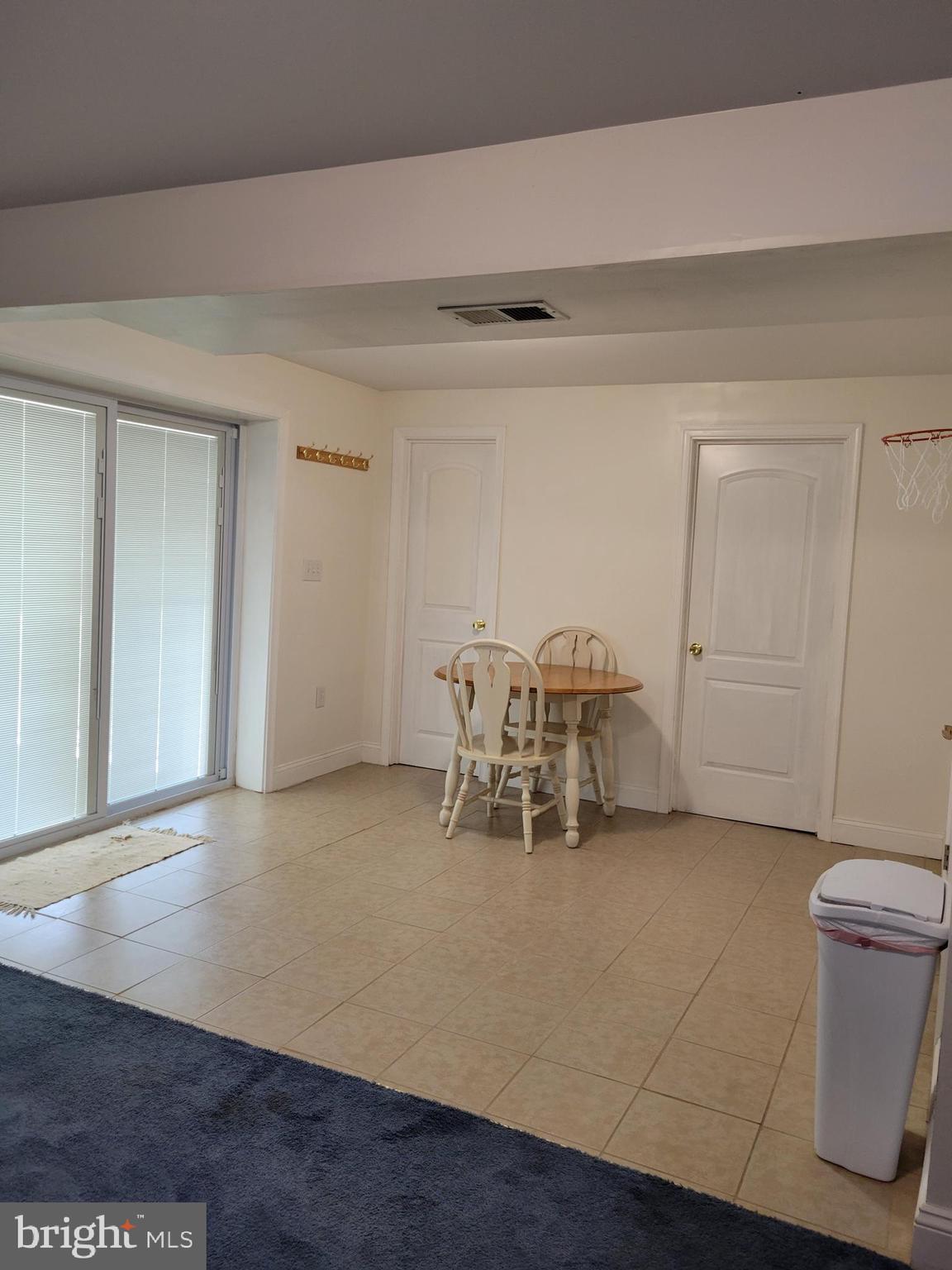 WOLF KNOB - Residential