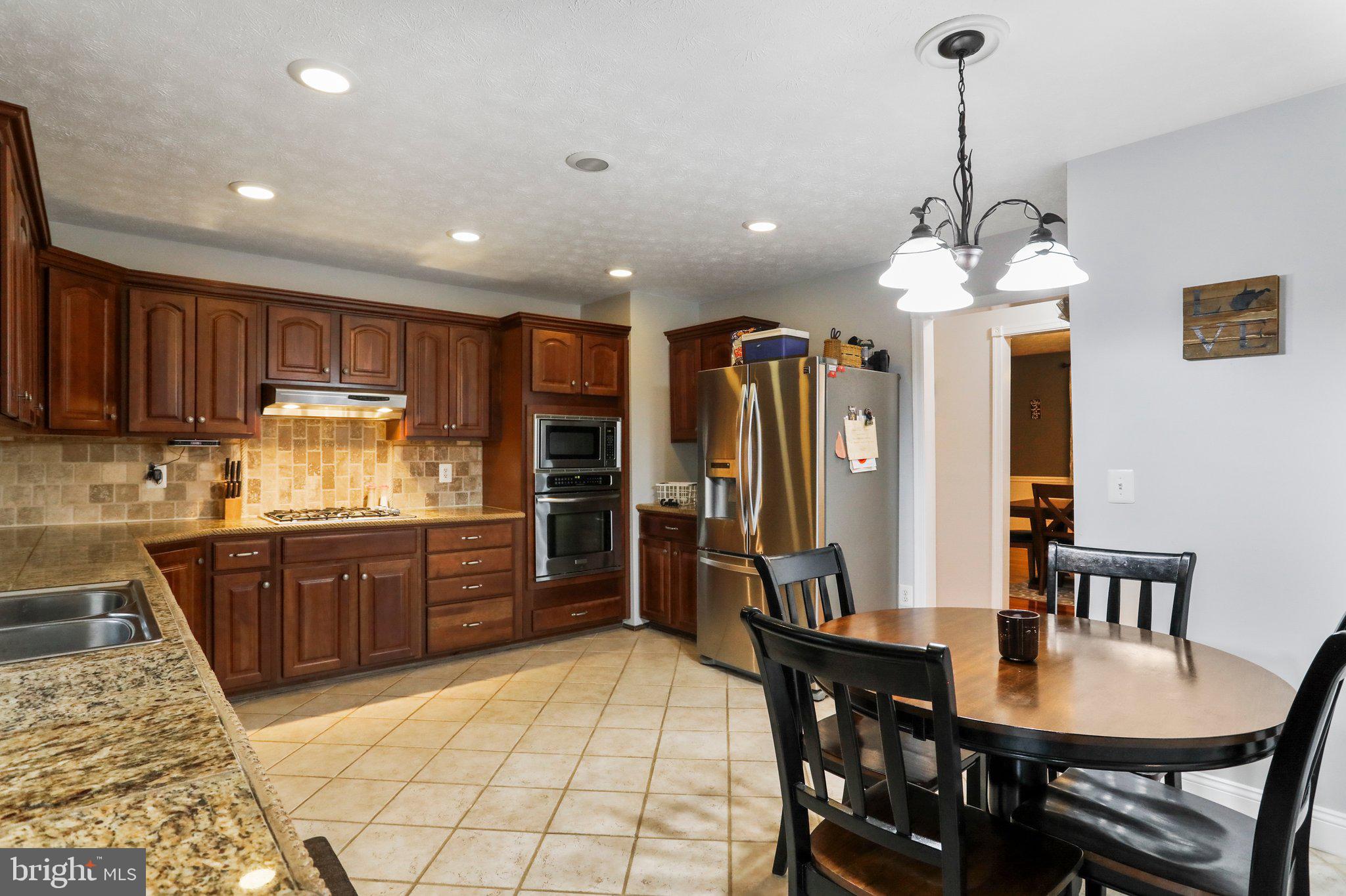 WOLF KNOB - Residential