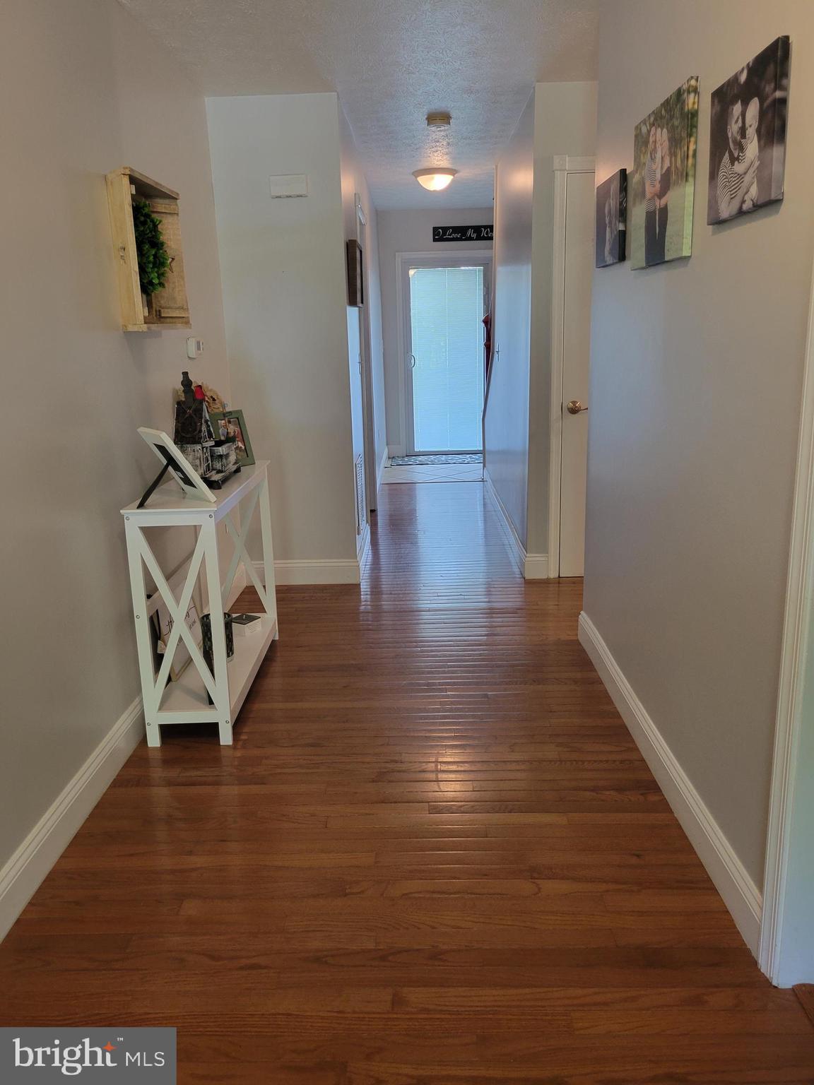 WOLF KNOB - Residential