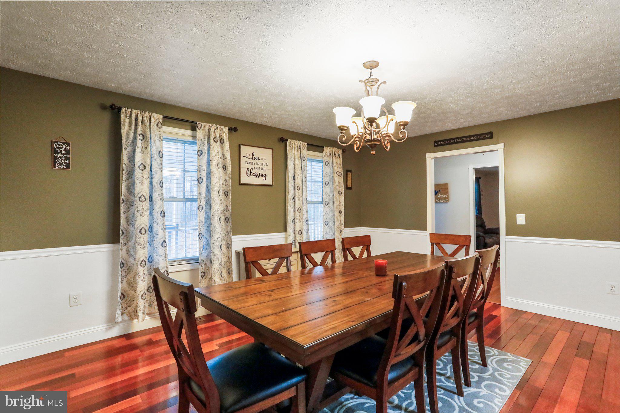 WOLF KNOB - Residential