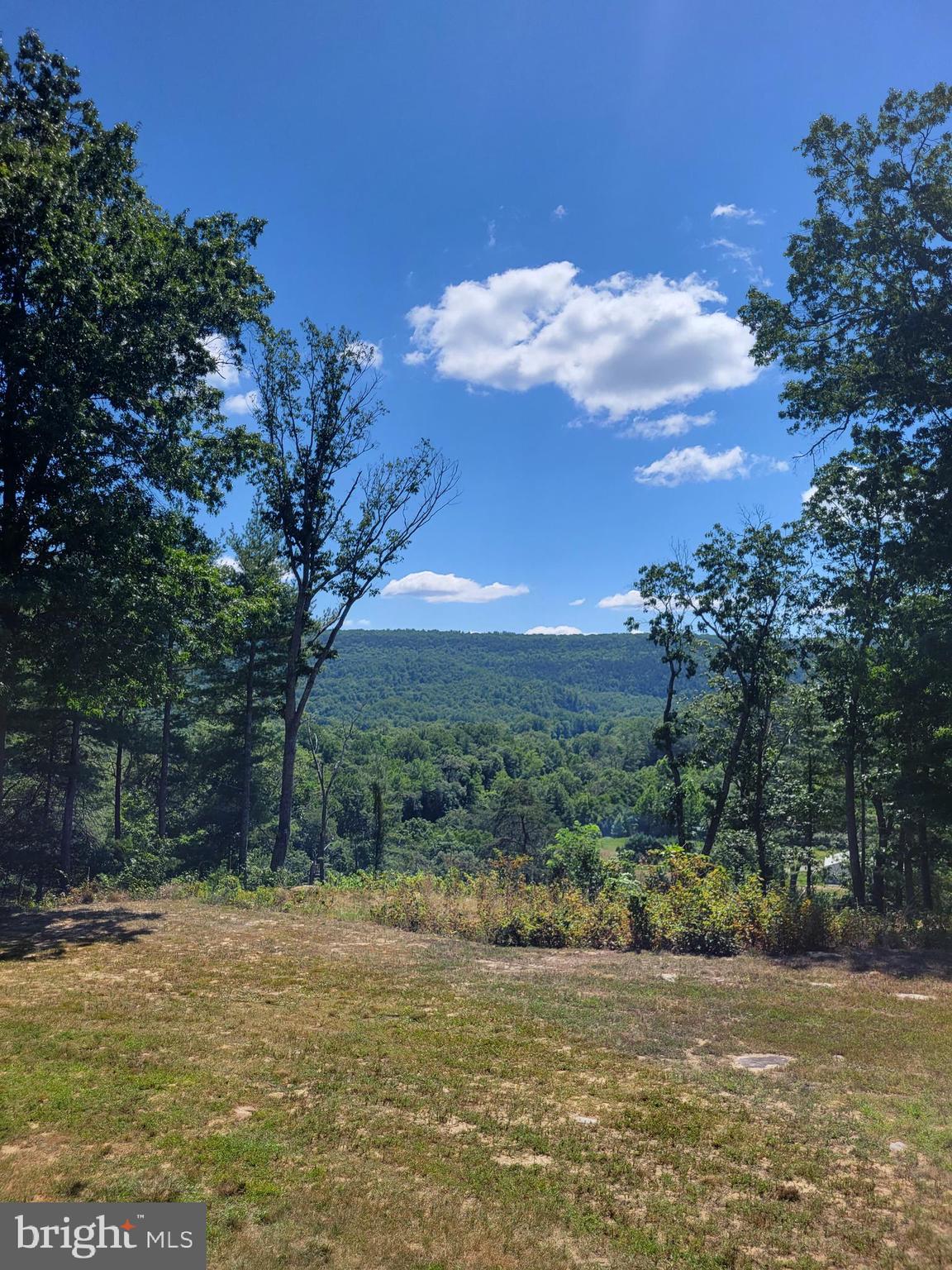 WOLF KNOB - Residential