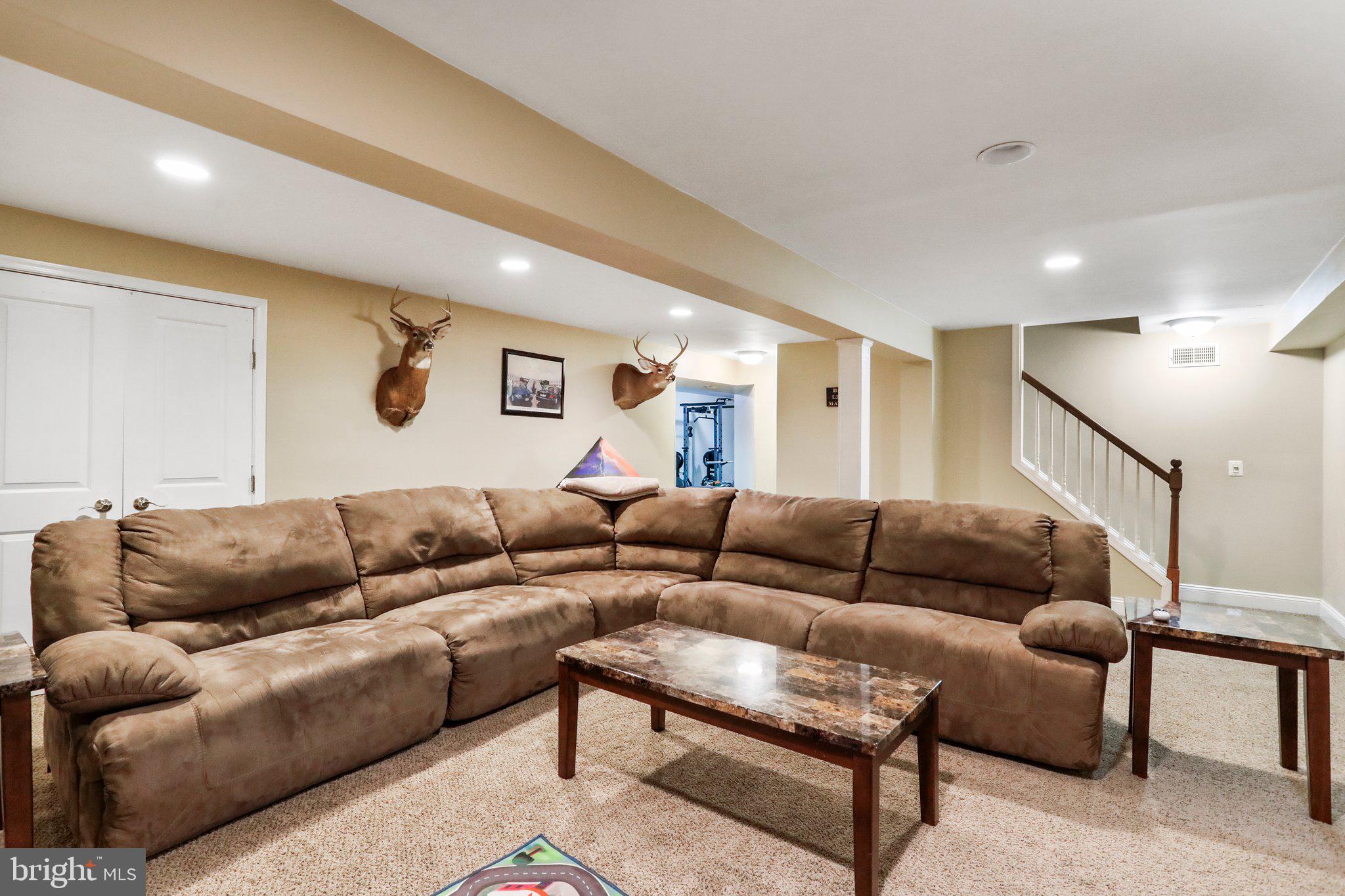 WOLF KNOB - Residential