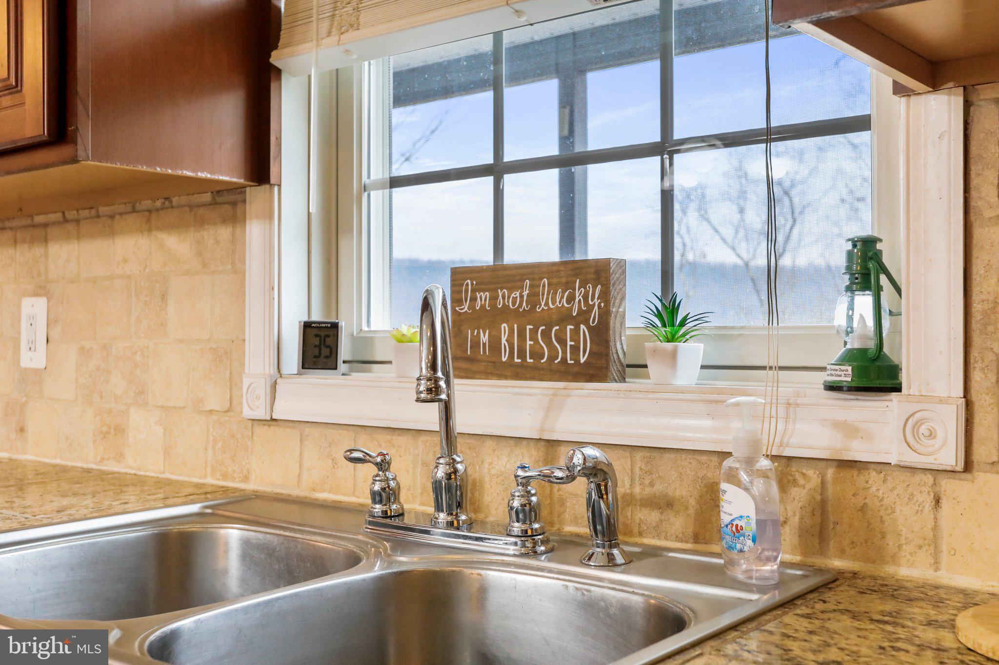 WOLF KNOB - Residential