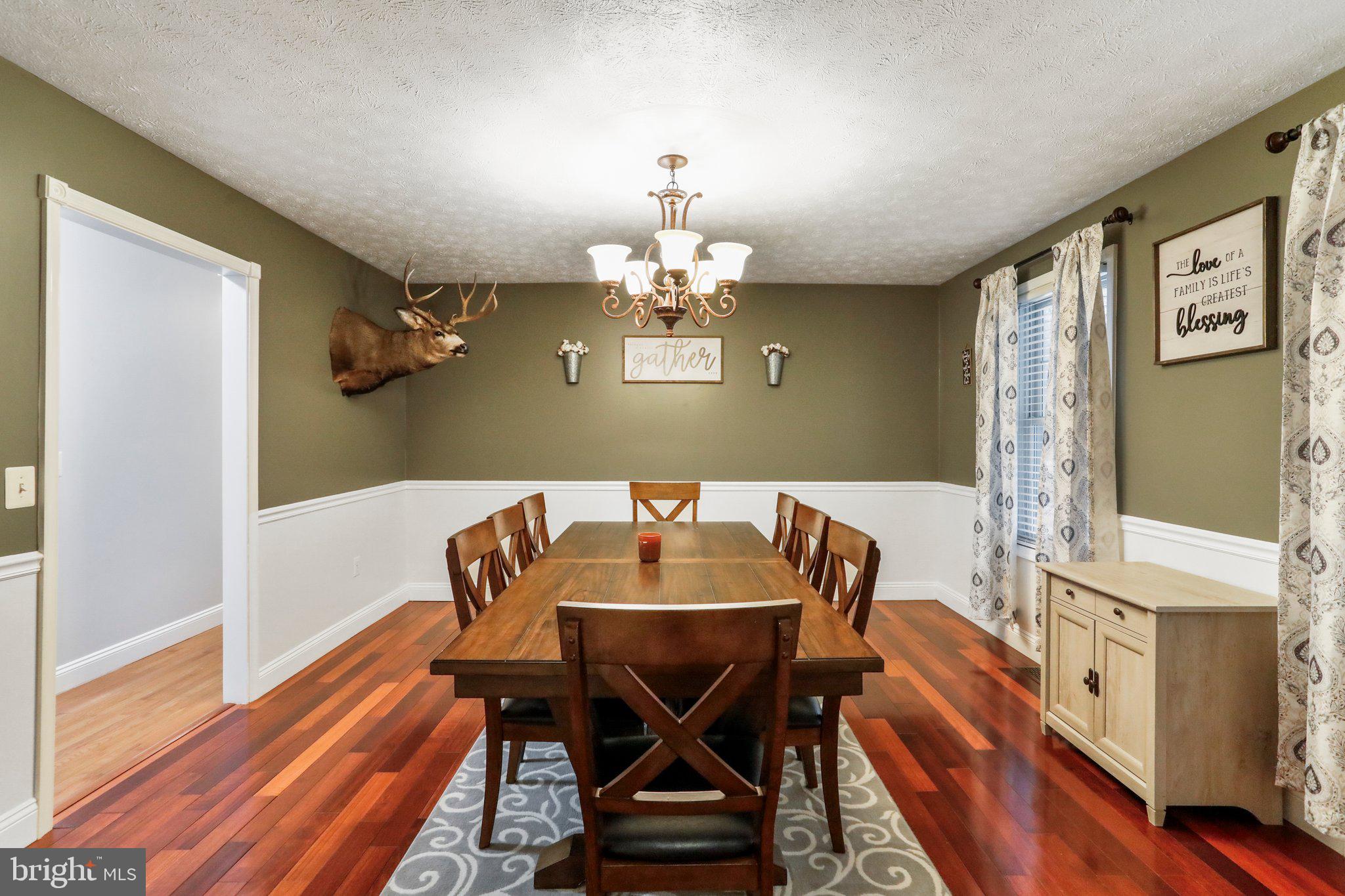 WOLF KNOB - Residential