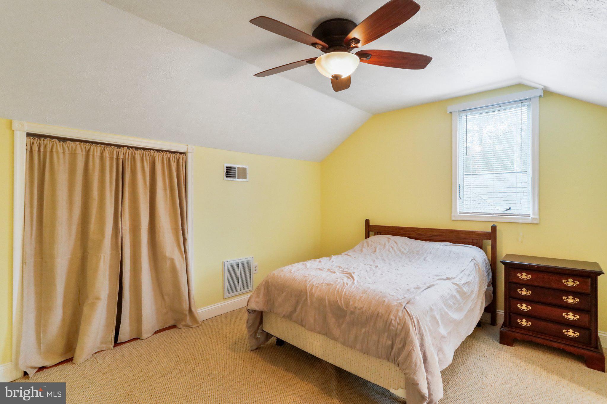 WOLF KNOB - Residential