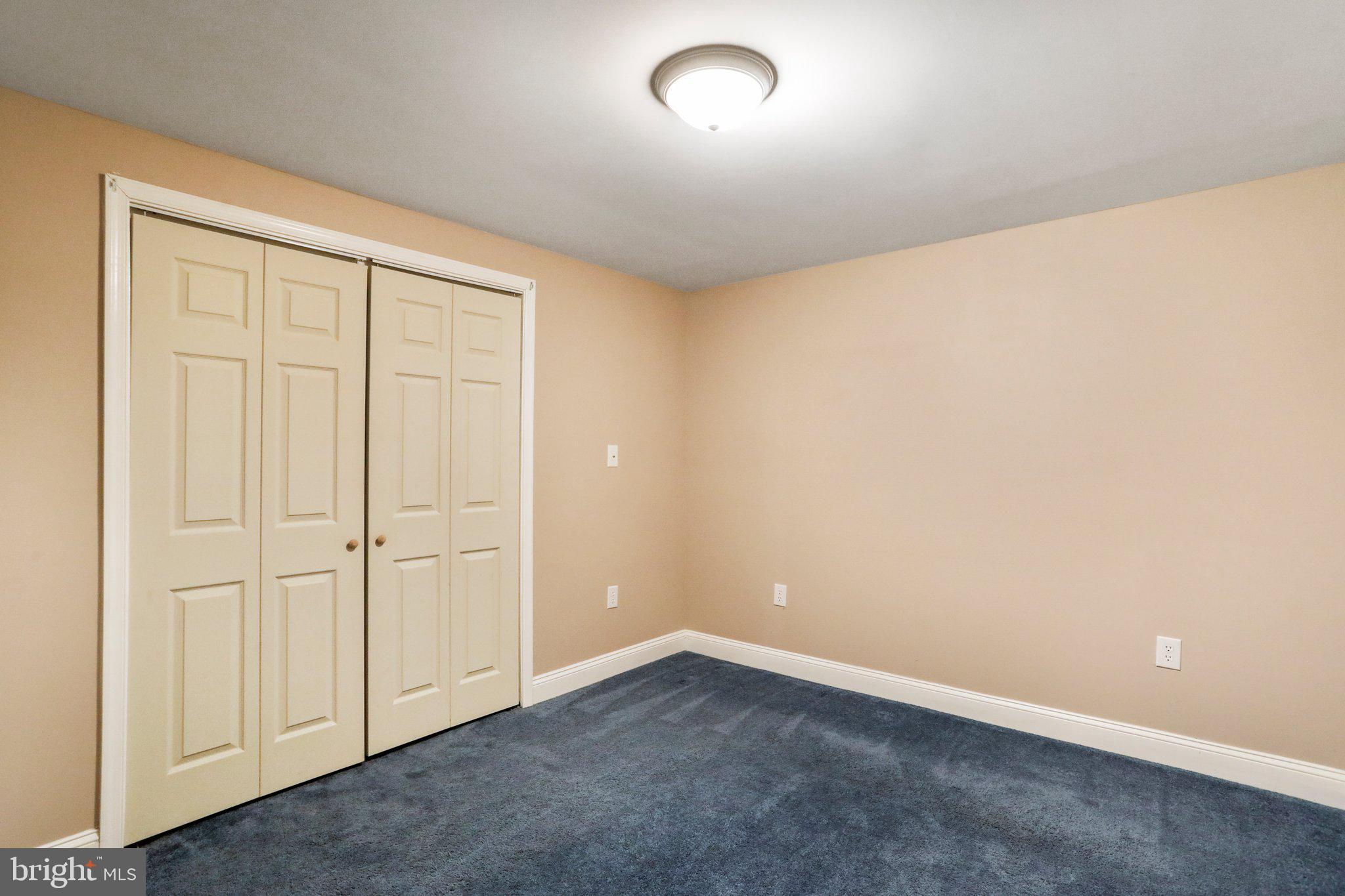 WOLF KNOB - Residential