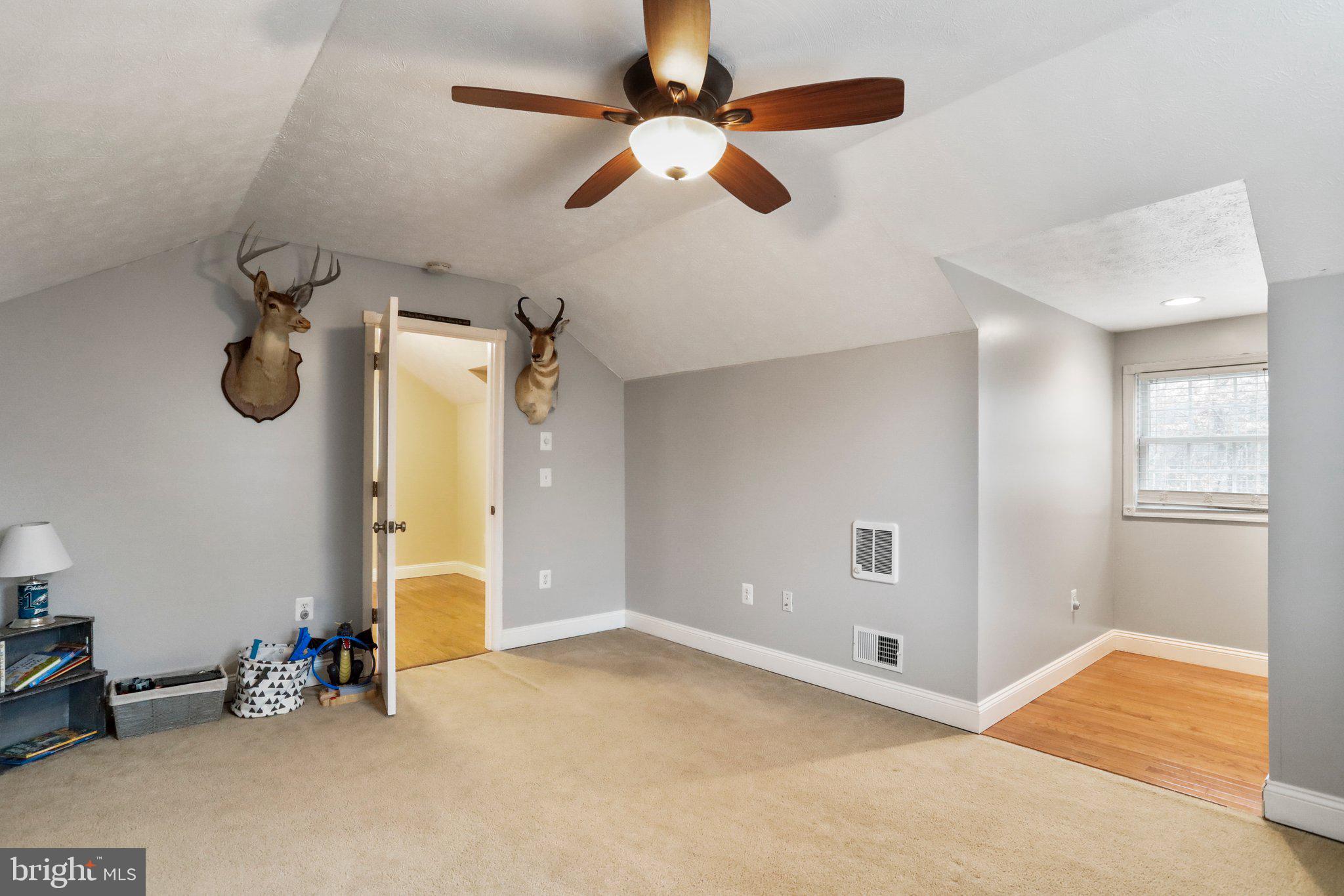 WOLF KNOB - Residential