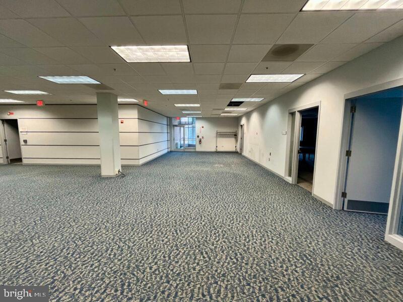 HOLABIRD - Commercial Lease