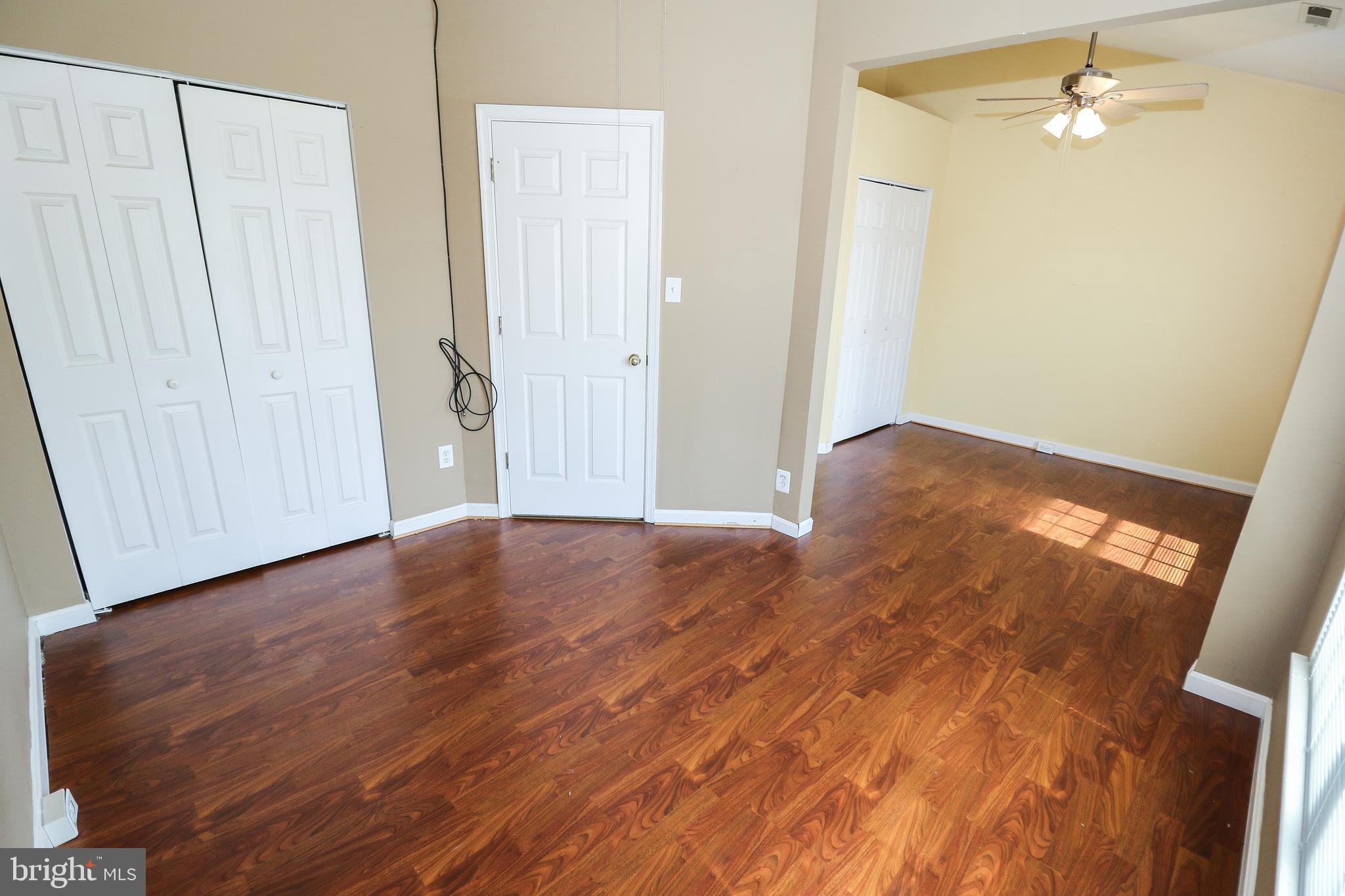 SOUTH RIDING - Residential Lease