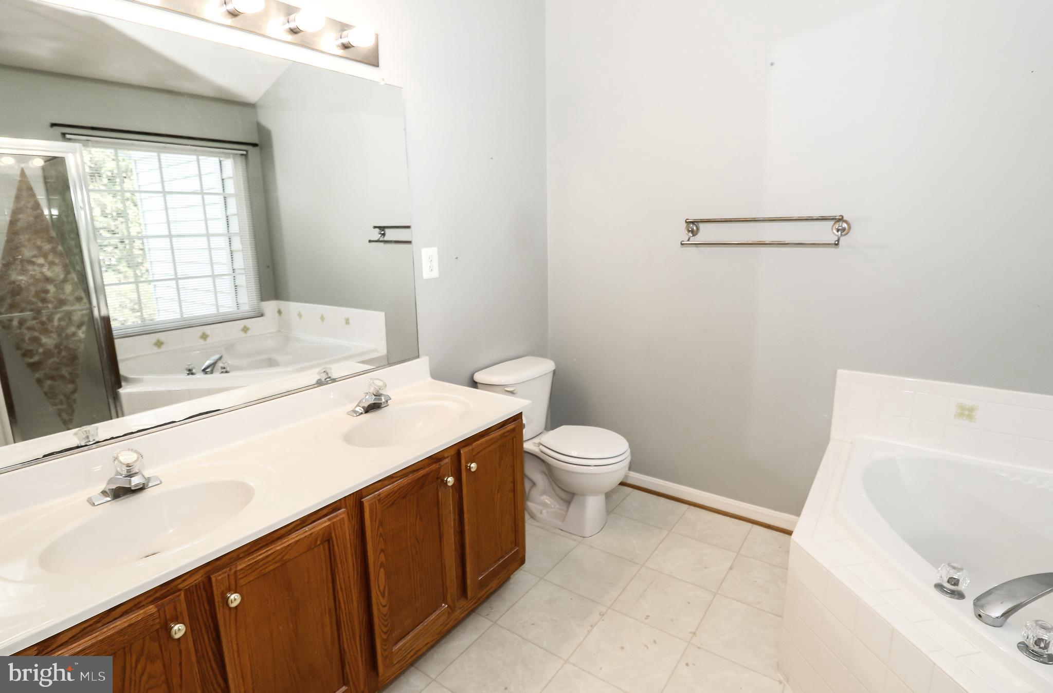 SOUTH RIDING - Residential Lease